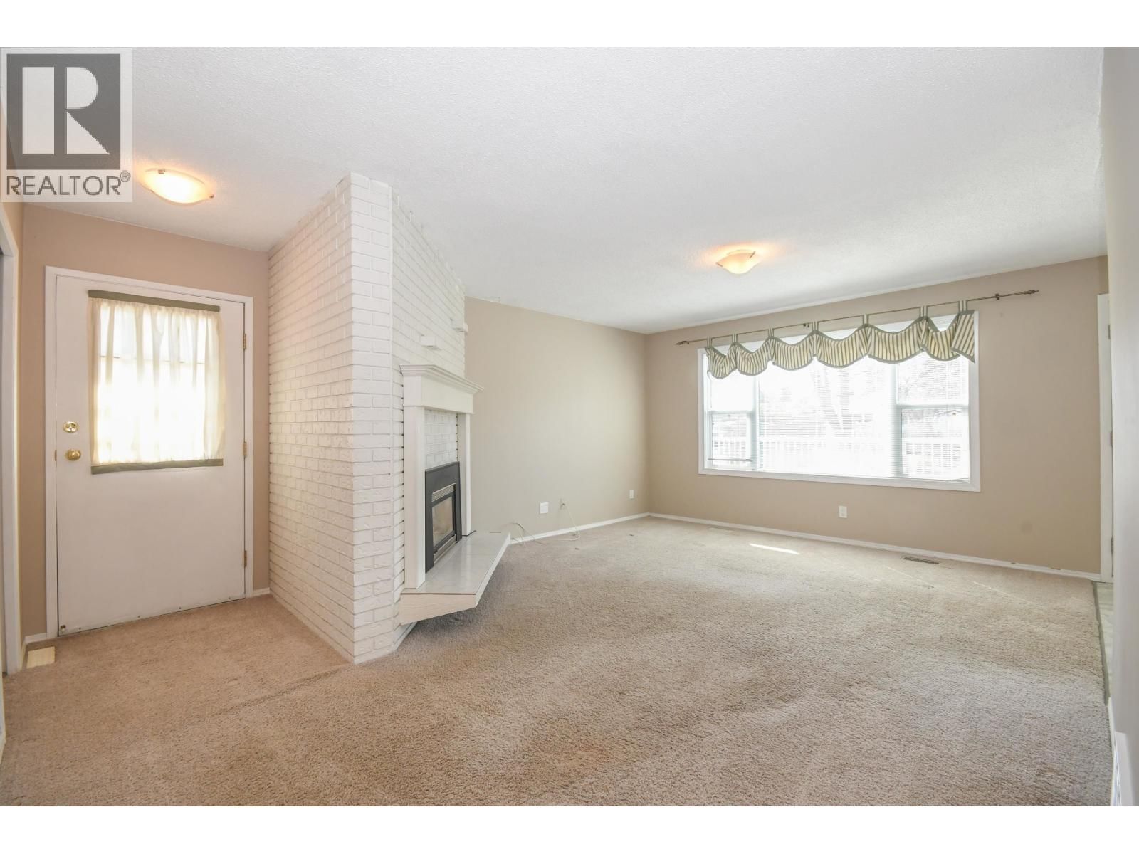 310 CORLESS CRESCENT Image 21