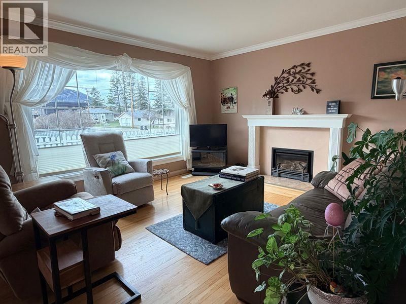 134 FIFTH AVENUE Image 11