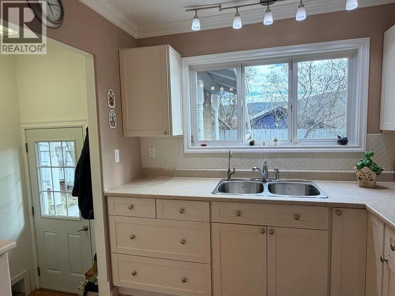 134 FIFTH AVENUE Image 4