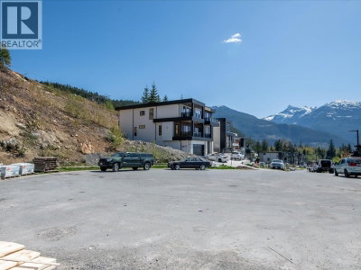 3385 MAMQUAM Road | Squamish British Columbia | Slide Image Nineteen
