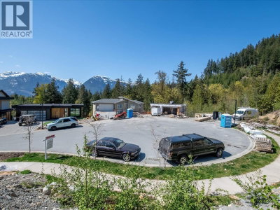3385 MAMQUAM Road | Squamish British Columbia | Slide Image Twenty-four