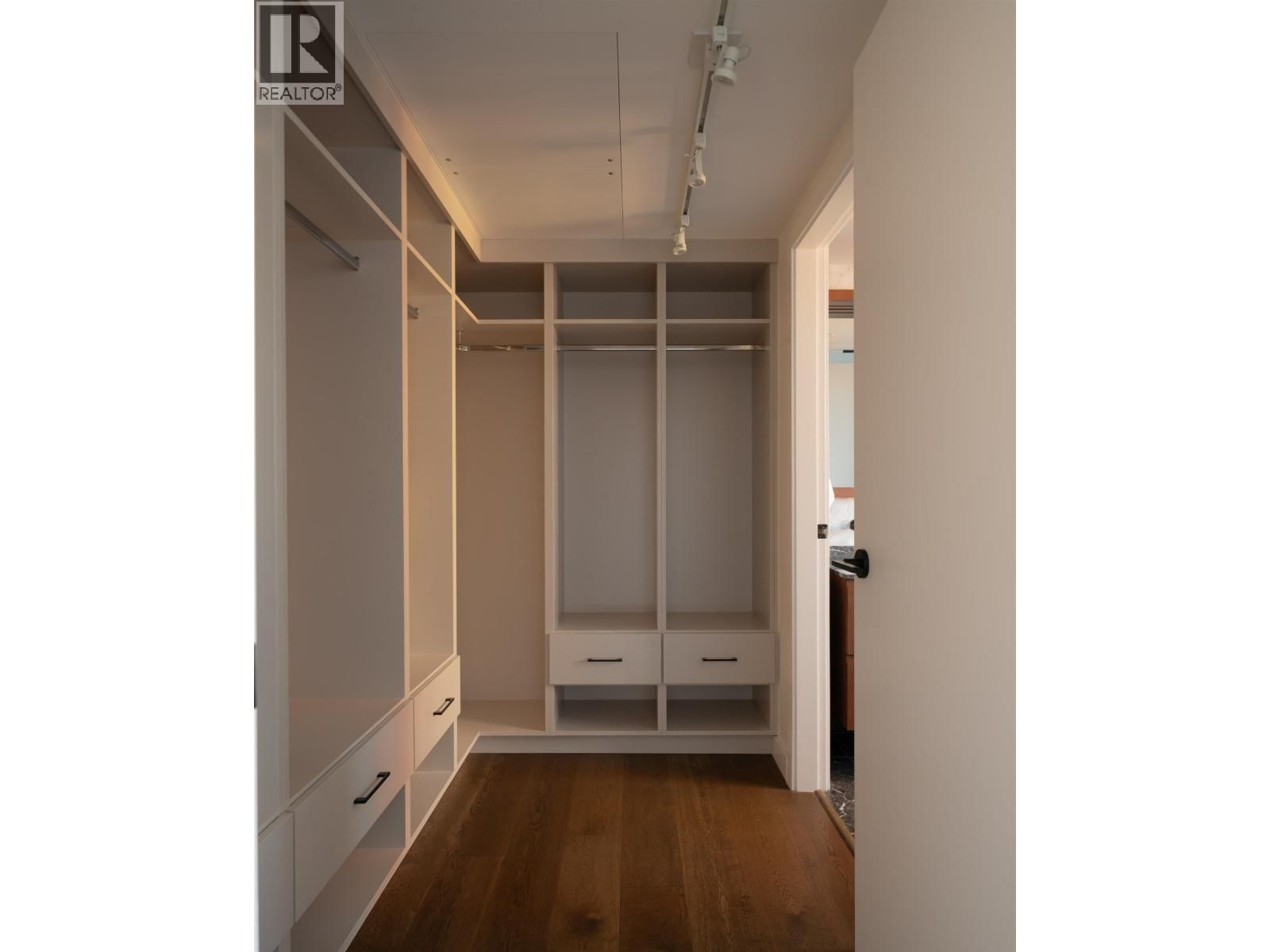 1503 - 1365 DAVIE STREET Image 28