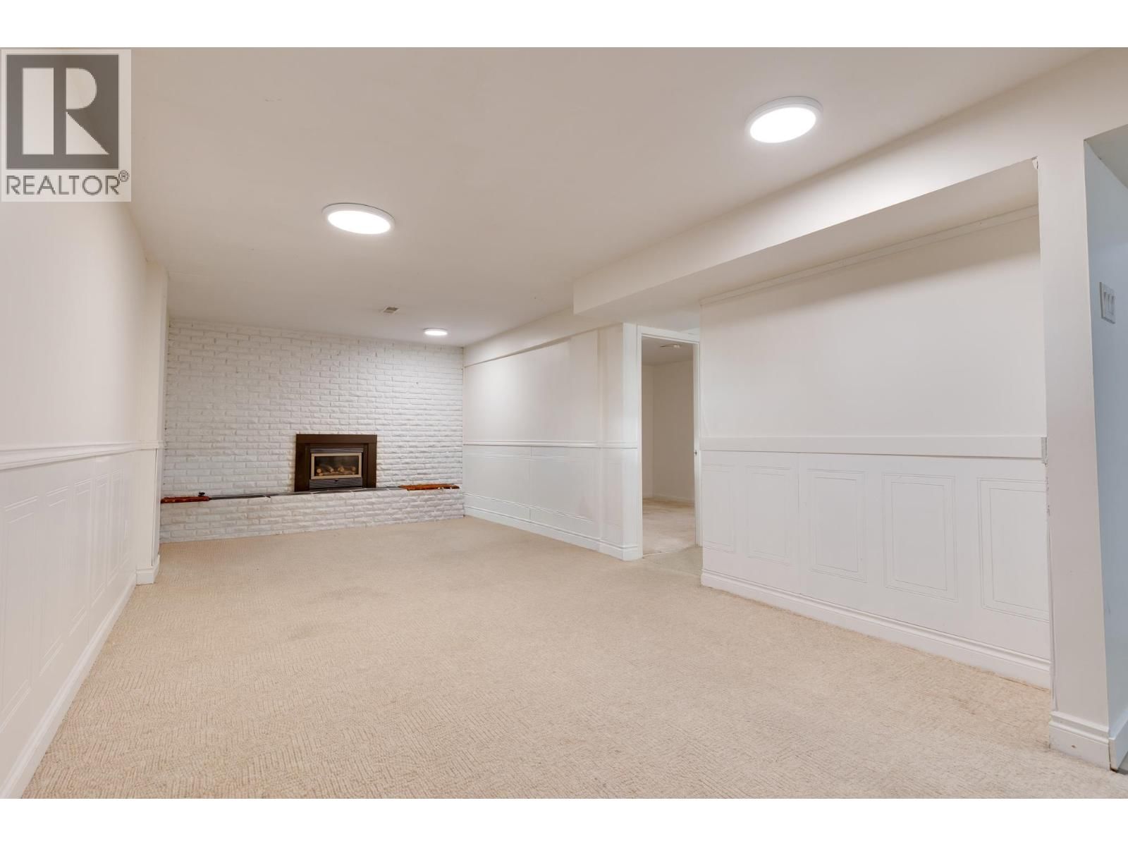 204 WATSON CRESCENT Image 20