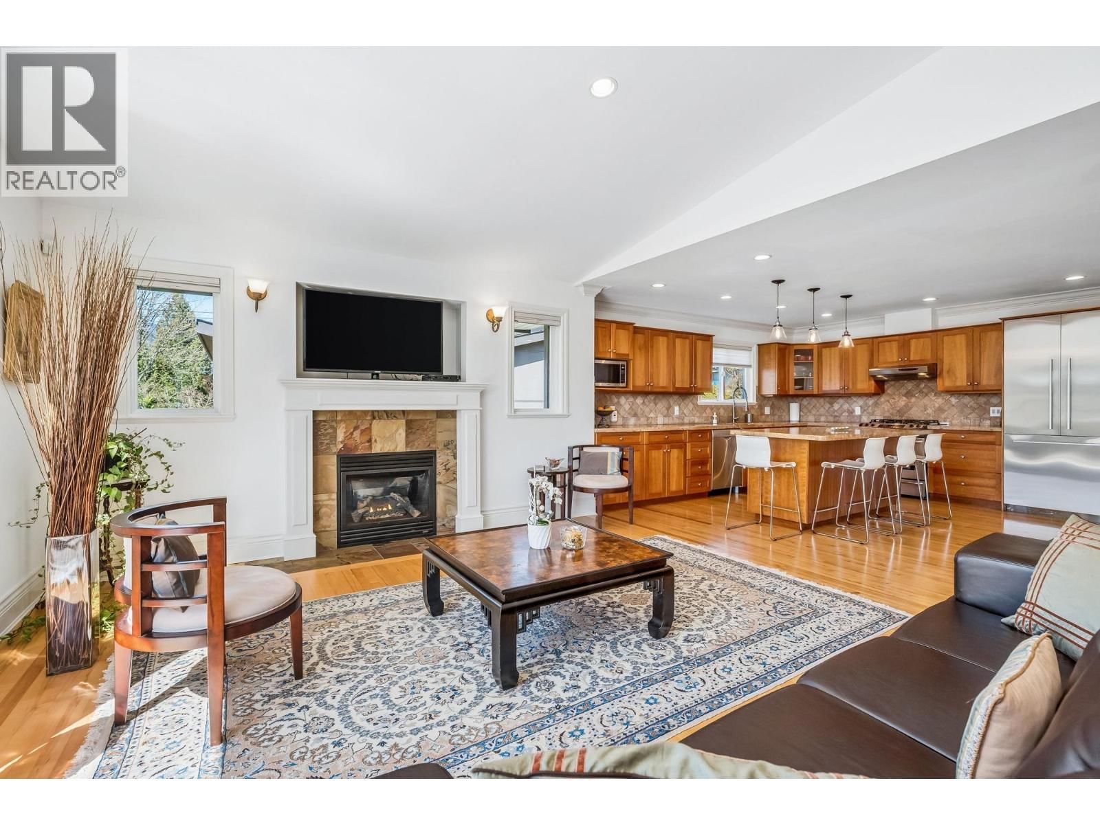 954 TUDOR AVENUE Image 10