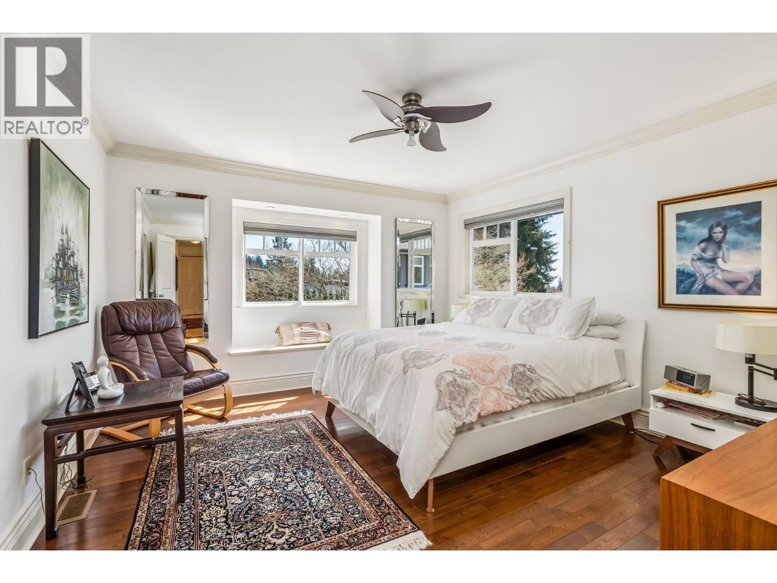 954 TUDOR AVENUE Image 17