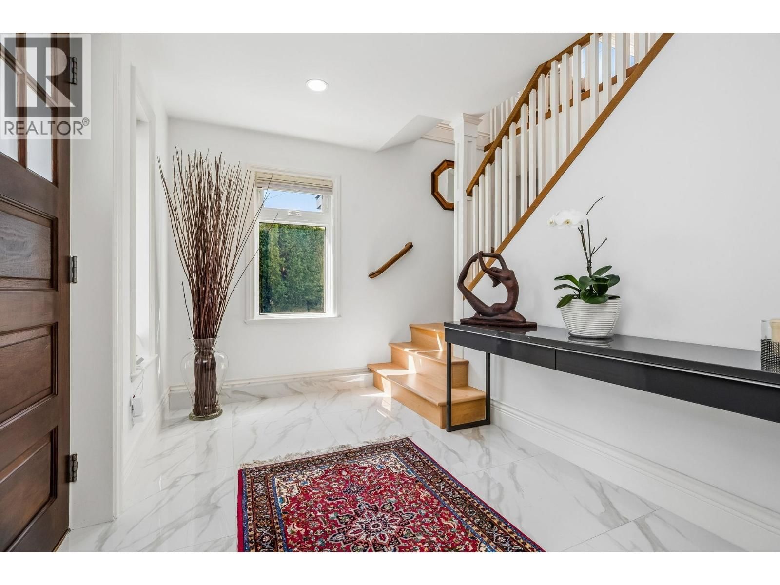 954 TUDOR AVENUE Image 3