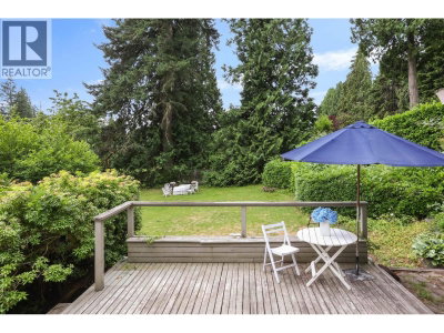 460 SOUTHBOROUGH Drive | West Vancouver British Columbia | Slide Image Twenty-nine