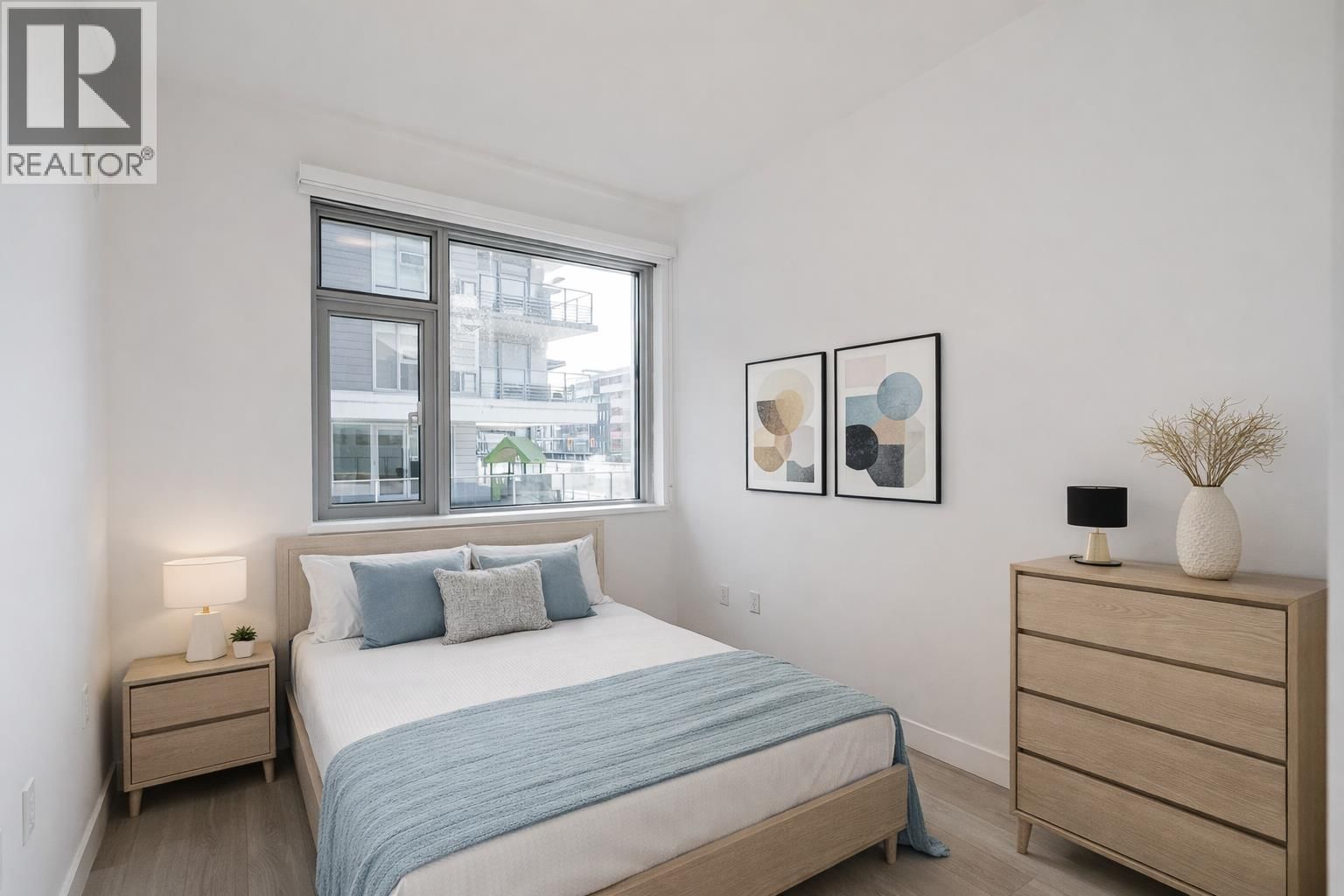 302 - 523 KING EDWARD AVENUE Image 21