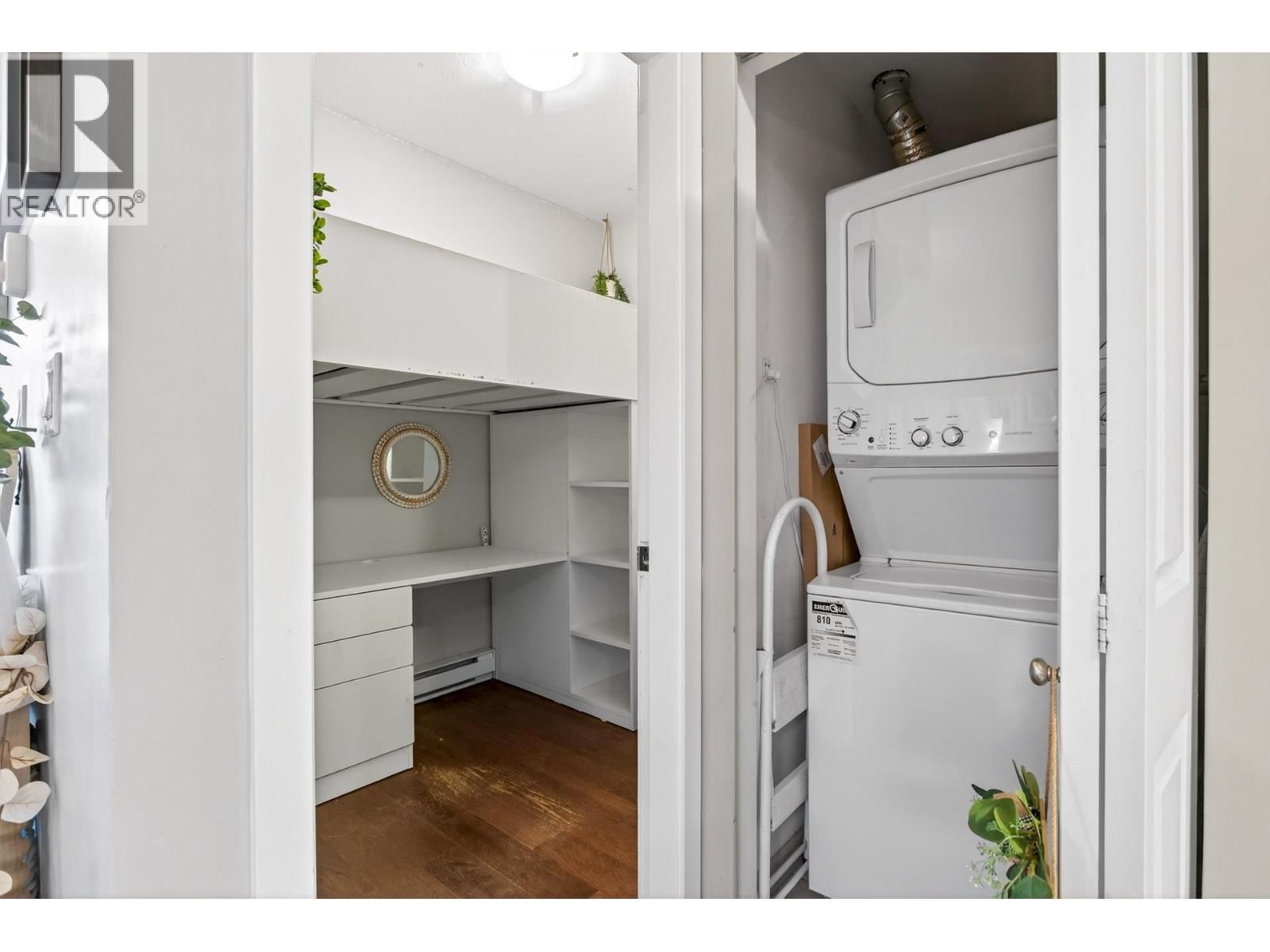 302 - 100 CAPILANO ROAD Image 29