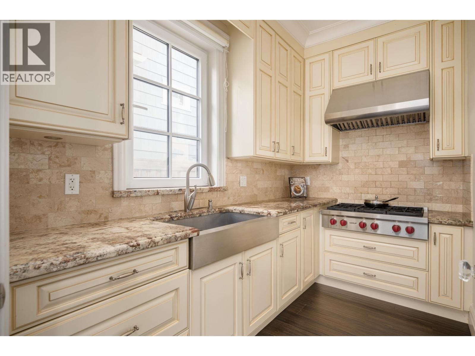 3176 35TH AVENUE Image 14