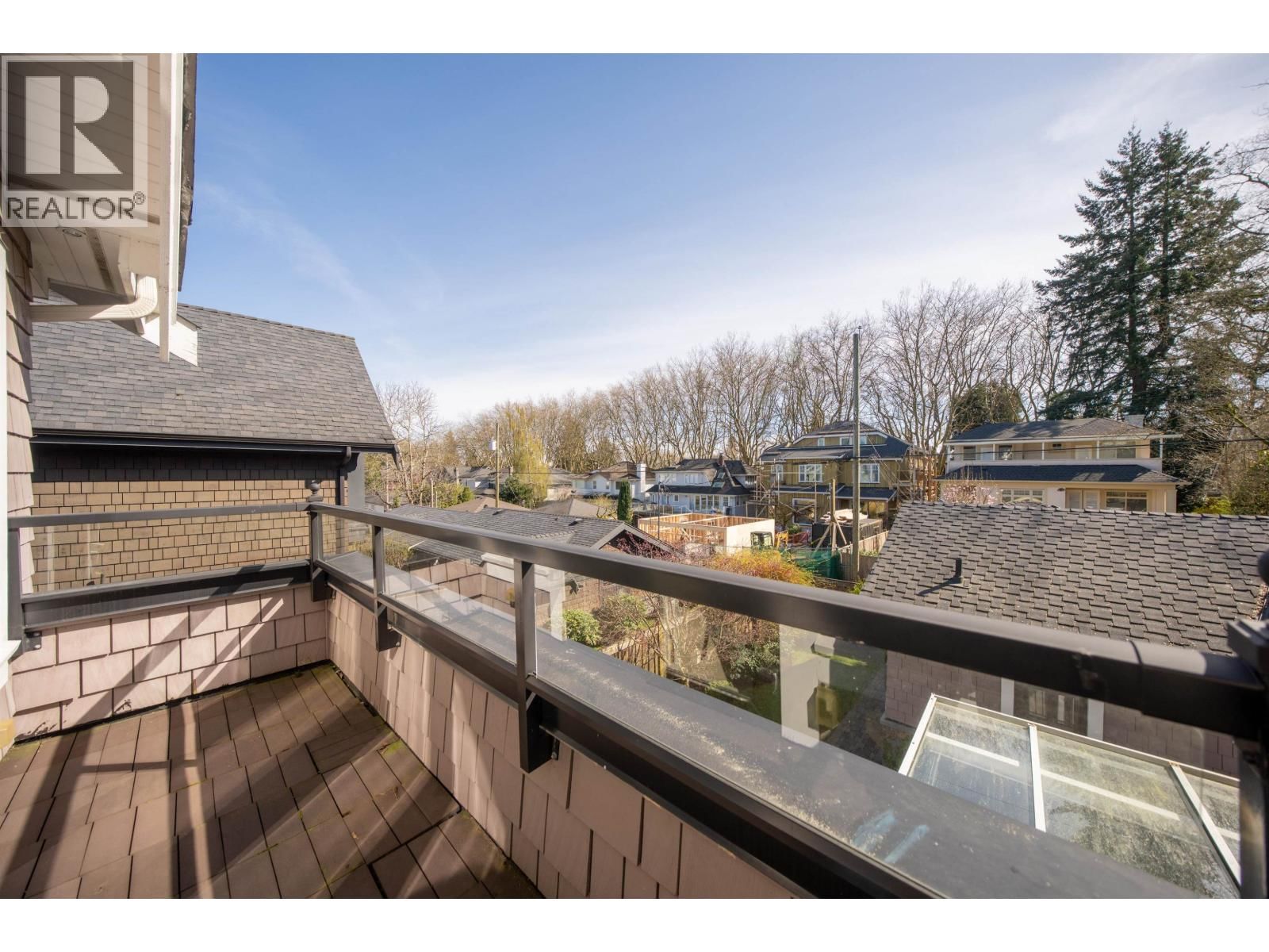 3176 35TH AVENUE Image 20