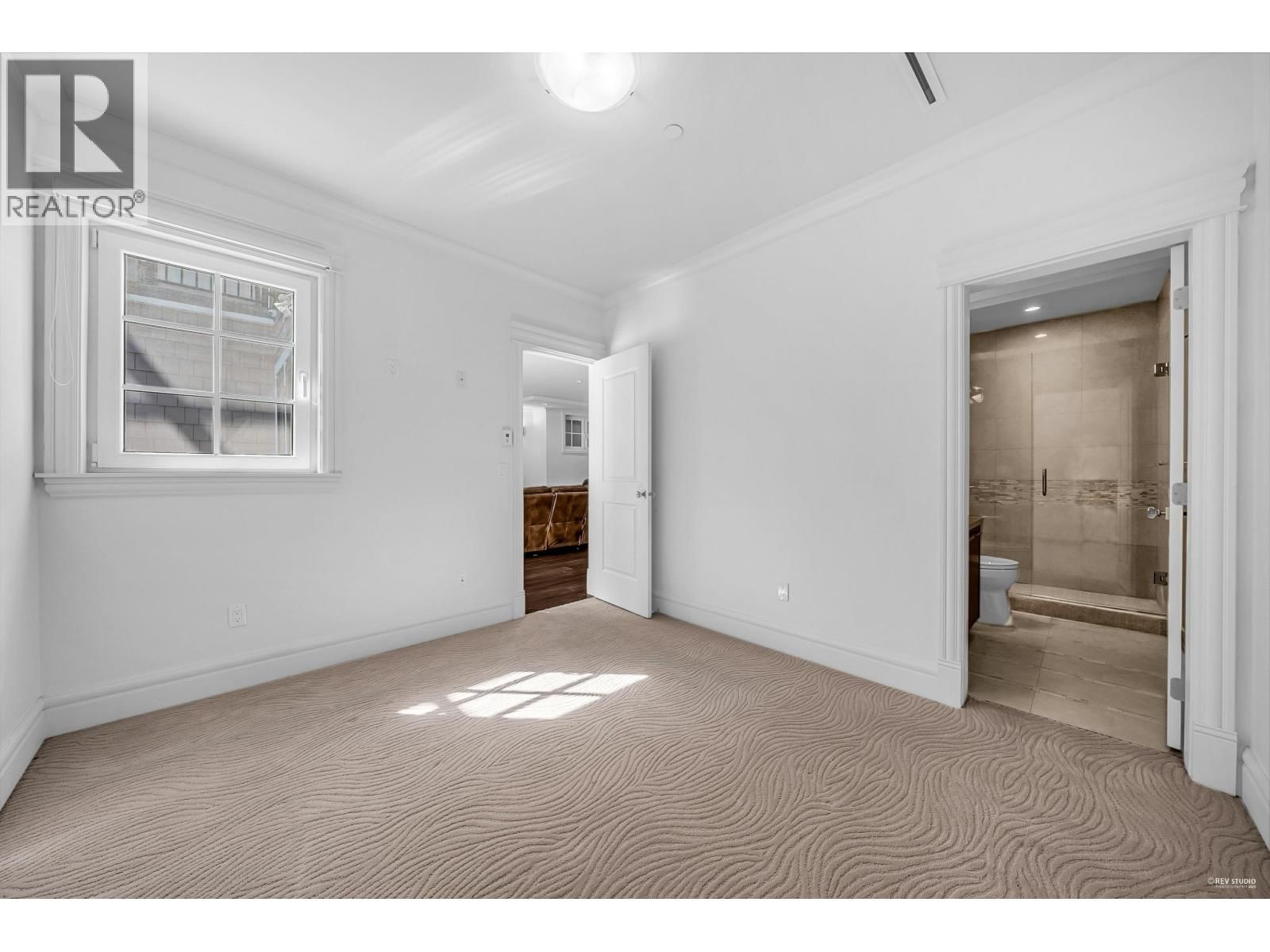 3176 35TH AVENUE Image 30