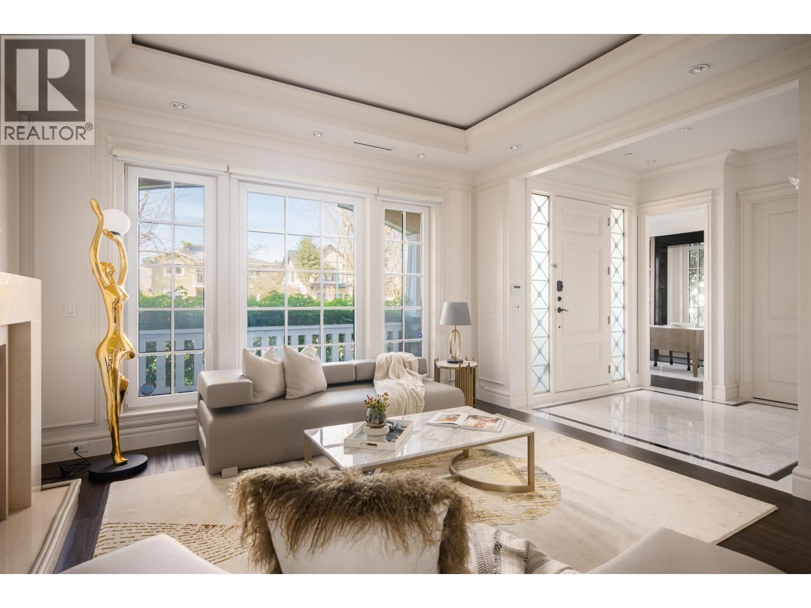 3176 35TH AVENUE Image 6