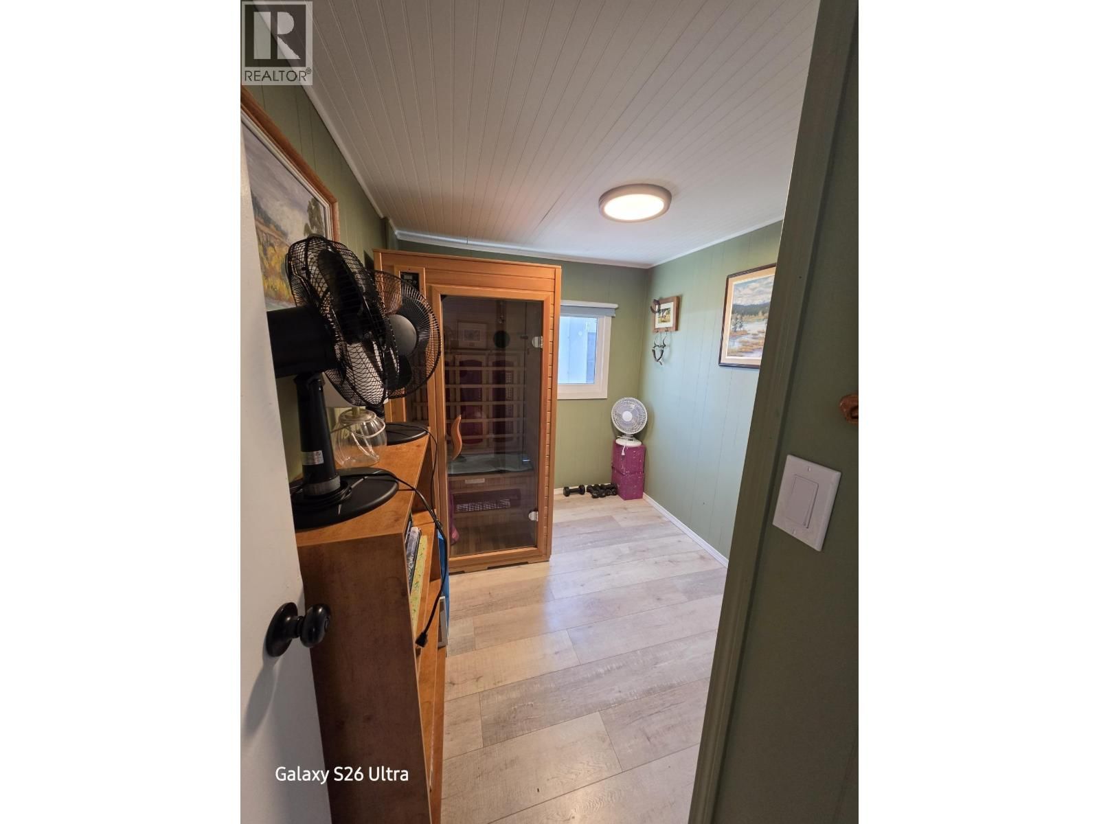 212 - 1427 DOG CREEK ROAD Image 11