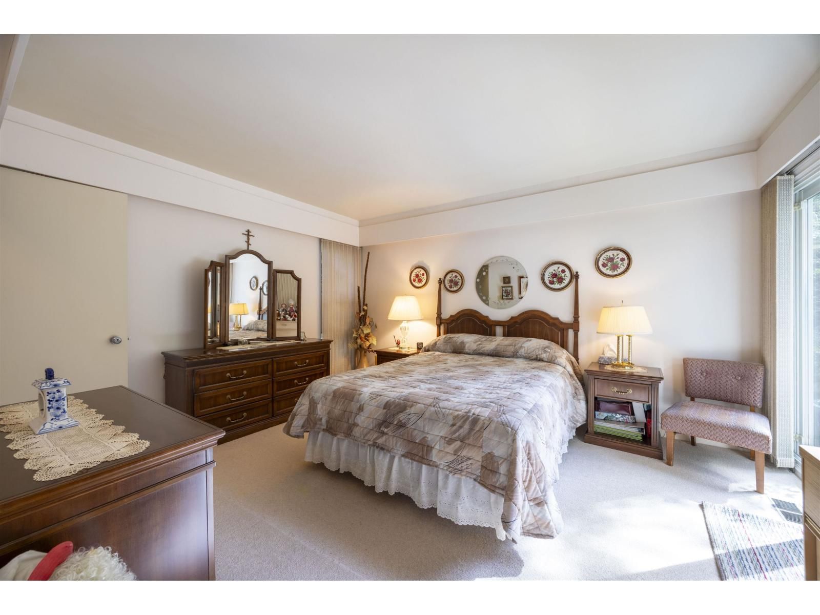 13642 28 AVENUE Image 8