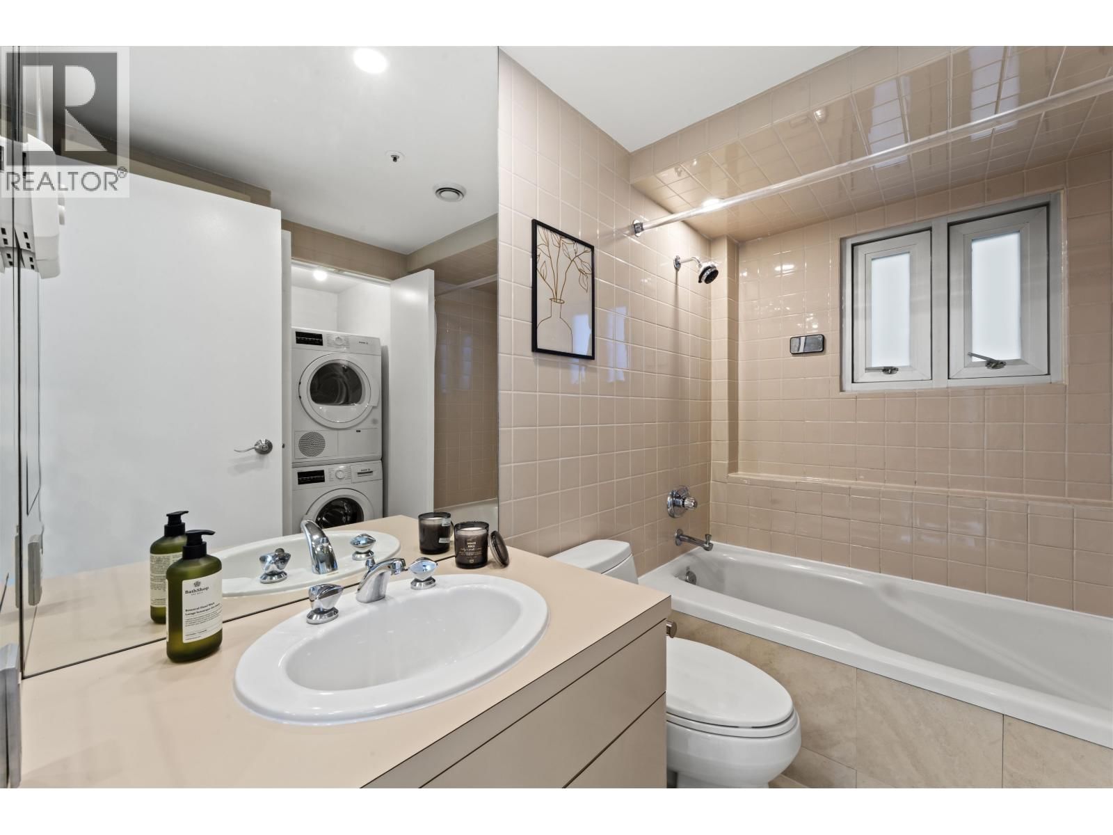 3043 ALMA STREET Image 25