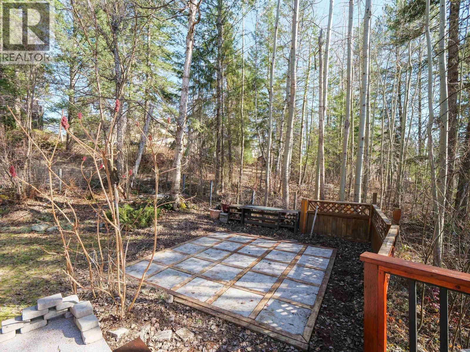 182 COACH ROAD Image 38