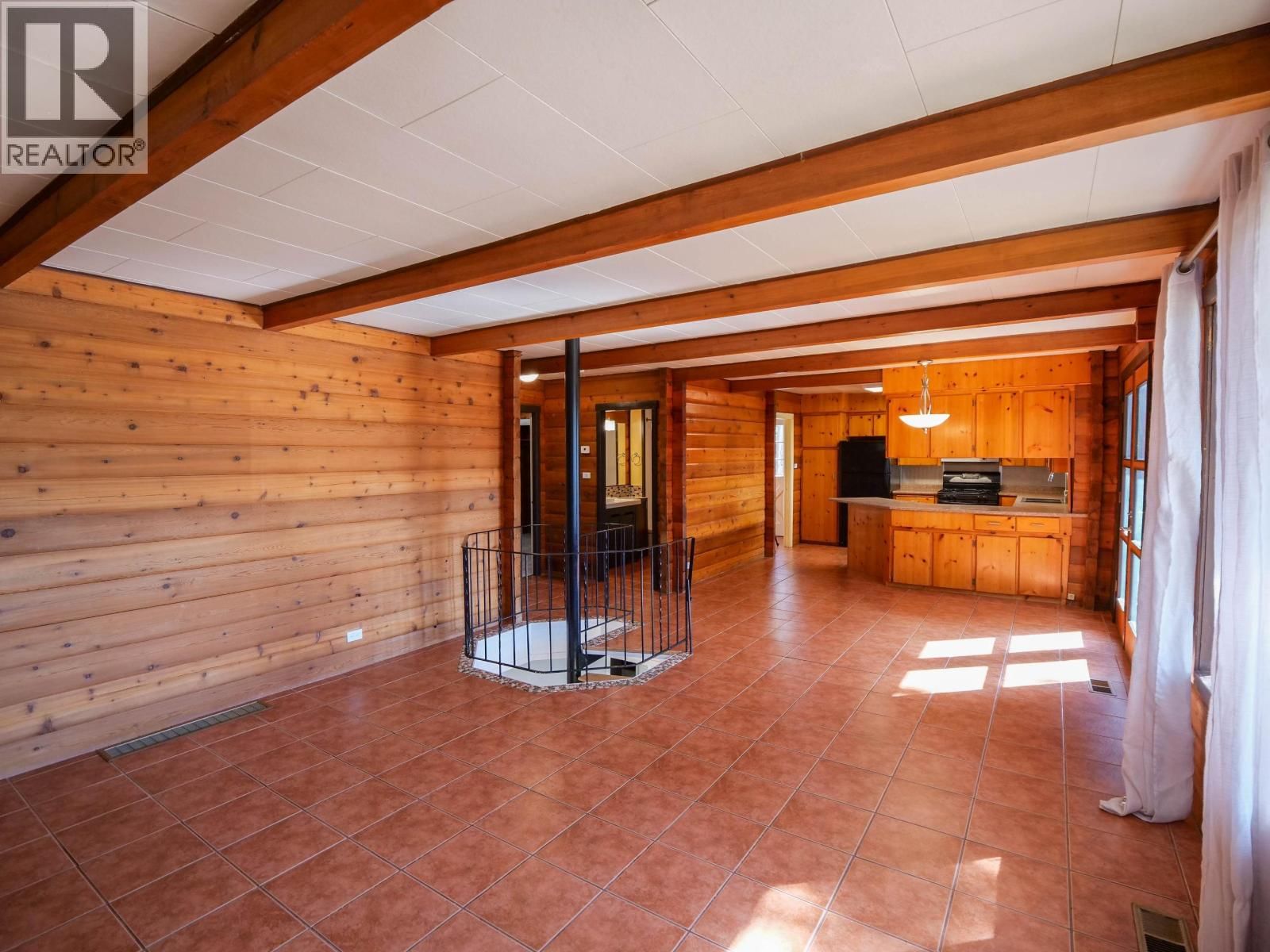 182 COACH ROAD Image 7