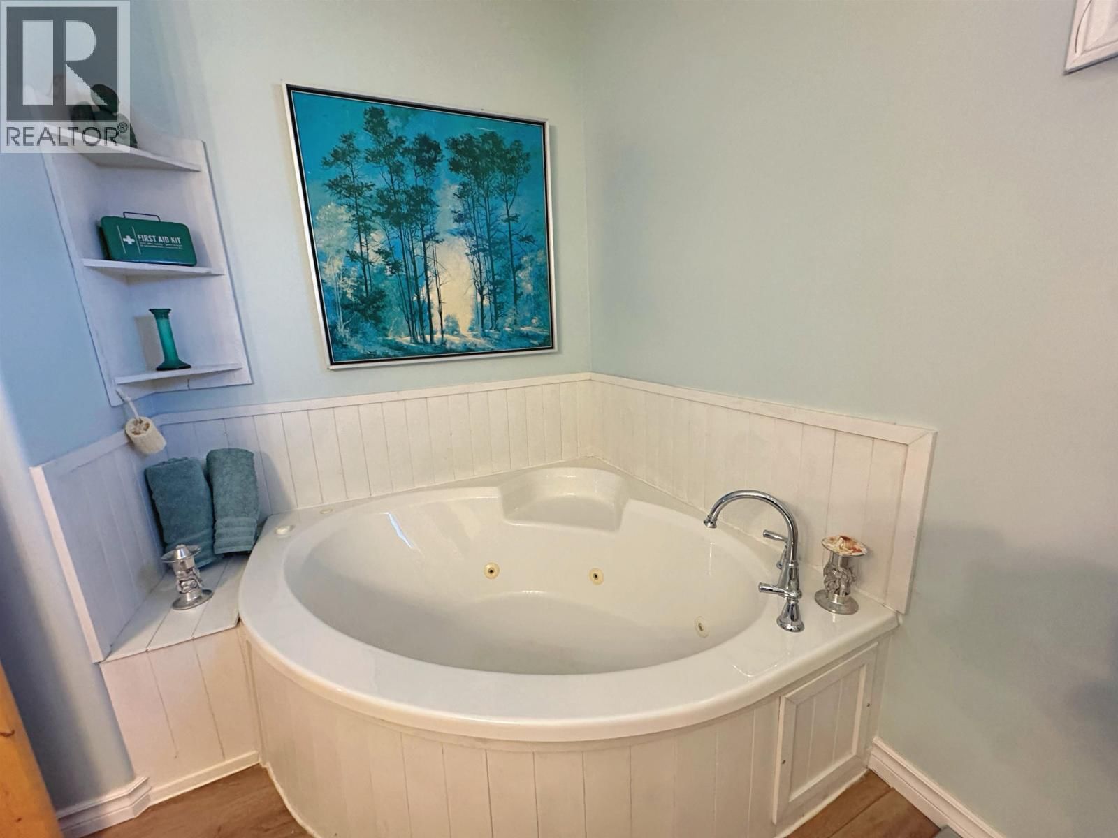 6982 INMAN ROAD Image 16