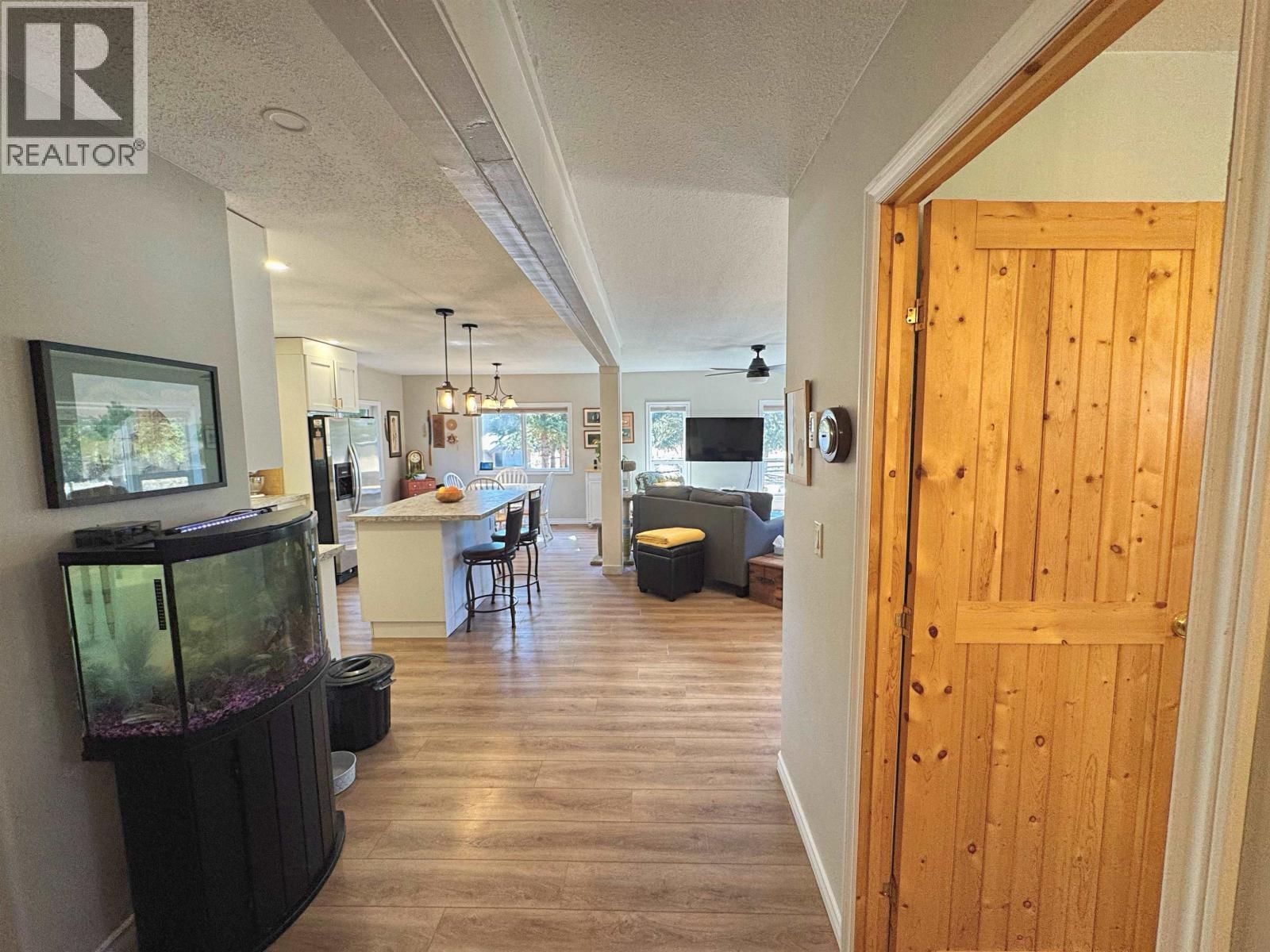 6982 INMAN ROAD Image 3