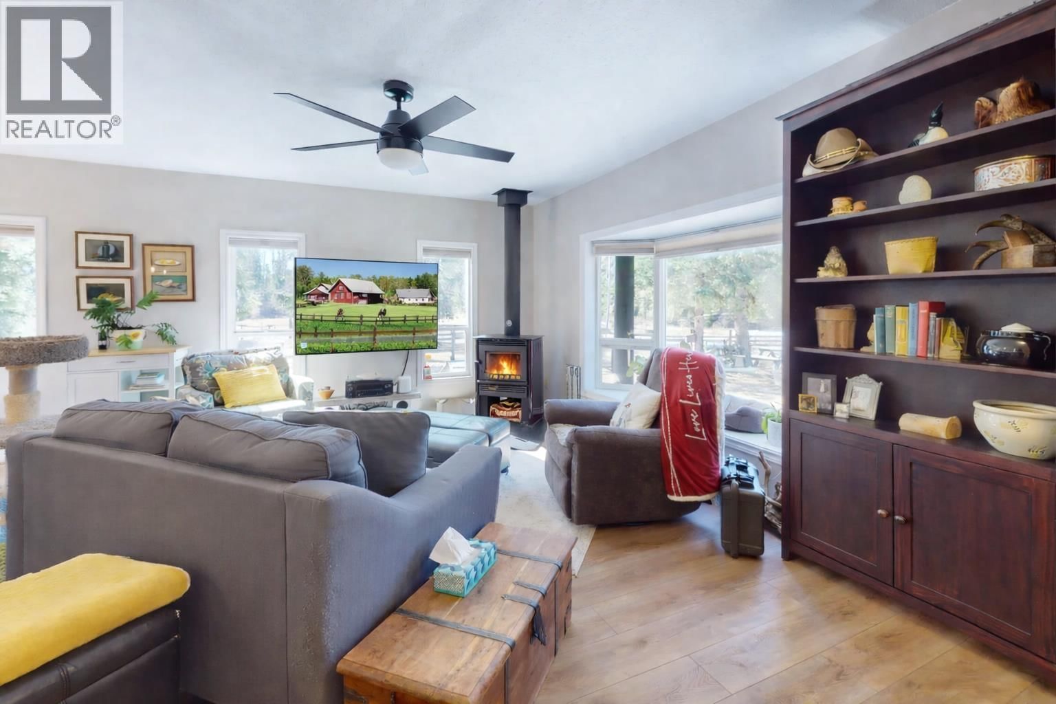 6982 INMAN ROAD Image 4