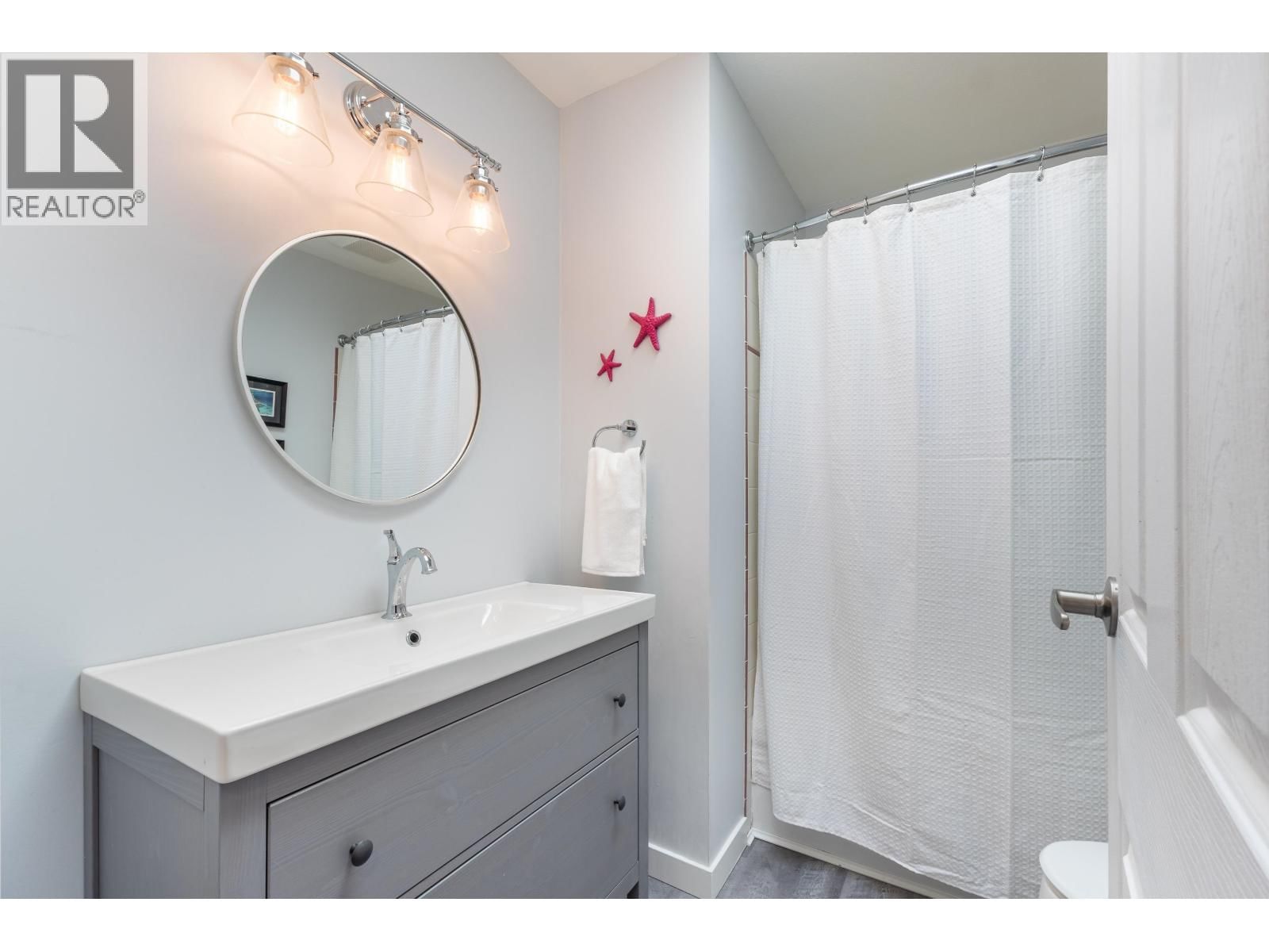 5007 LAUREL AVENUE Image 17