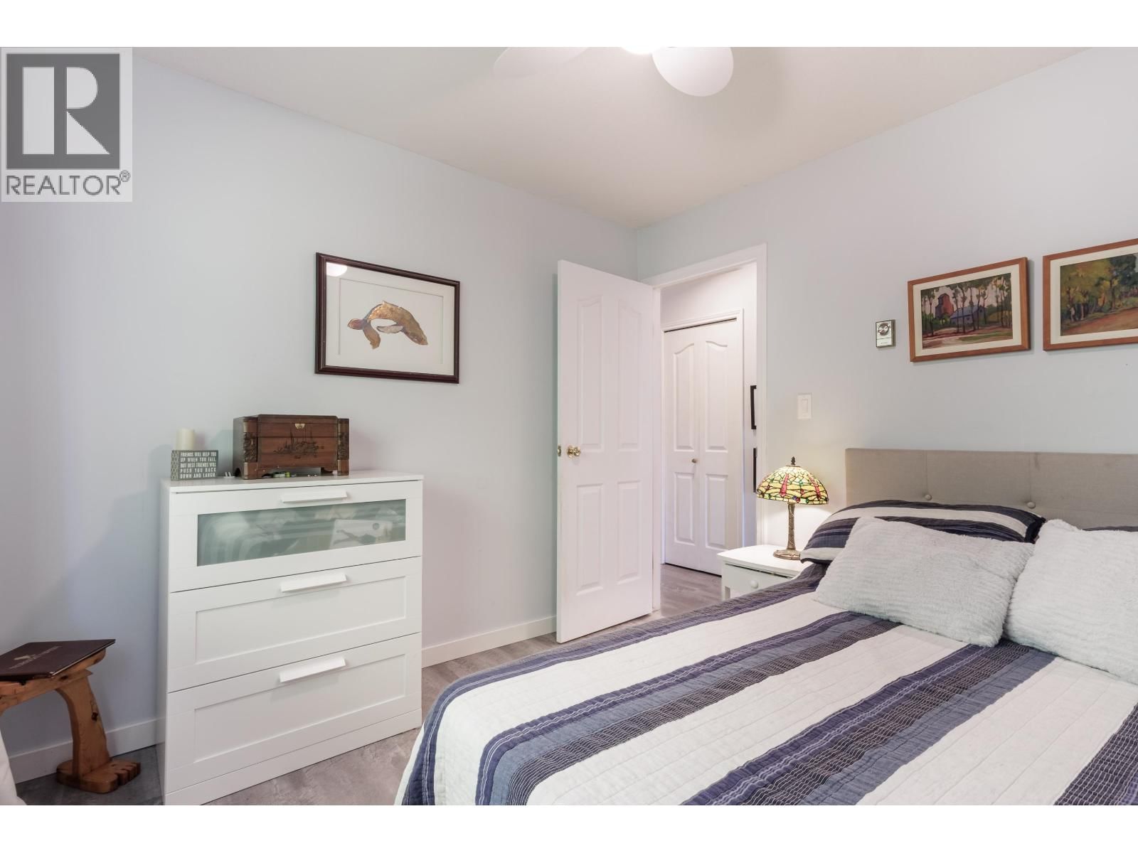 5007 LAUREL AVENUE Image 19