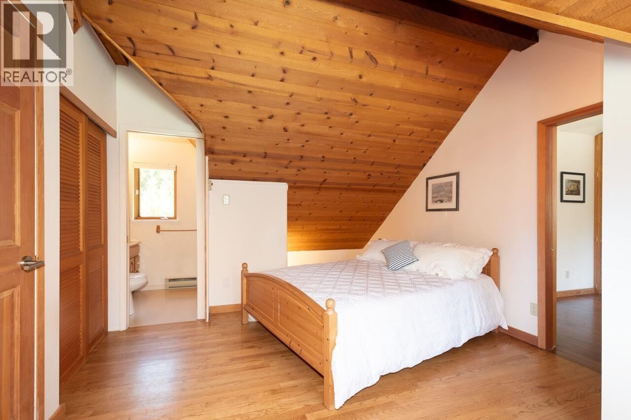 1293 WESTSIDE ROAD Image 14