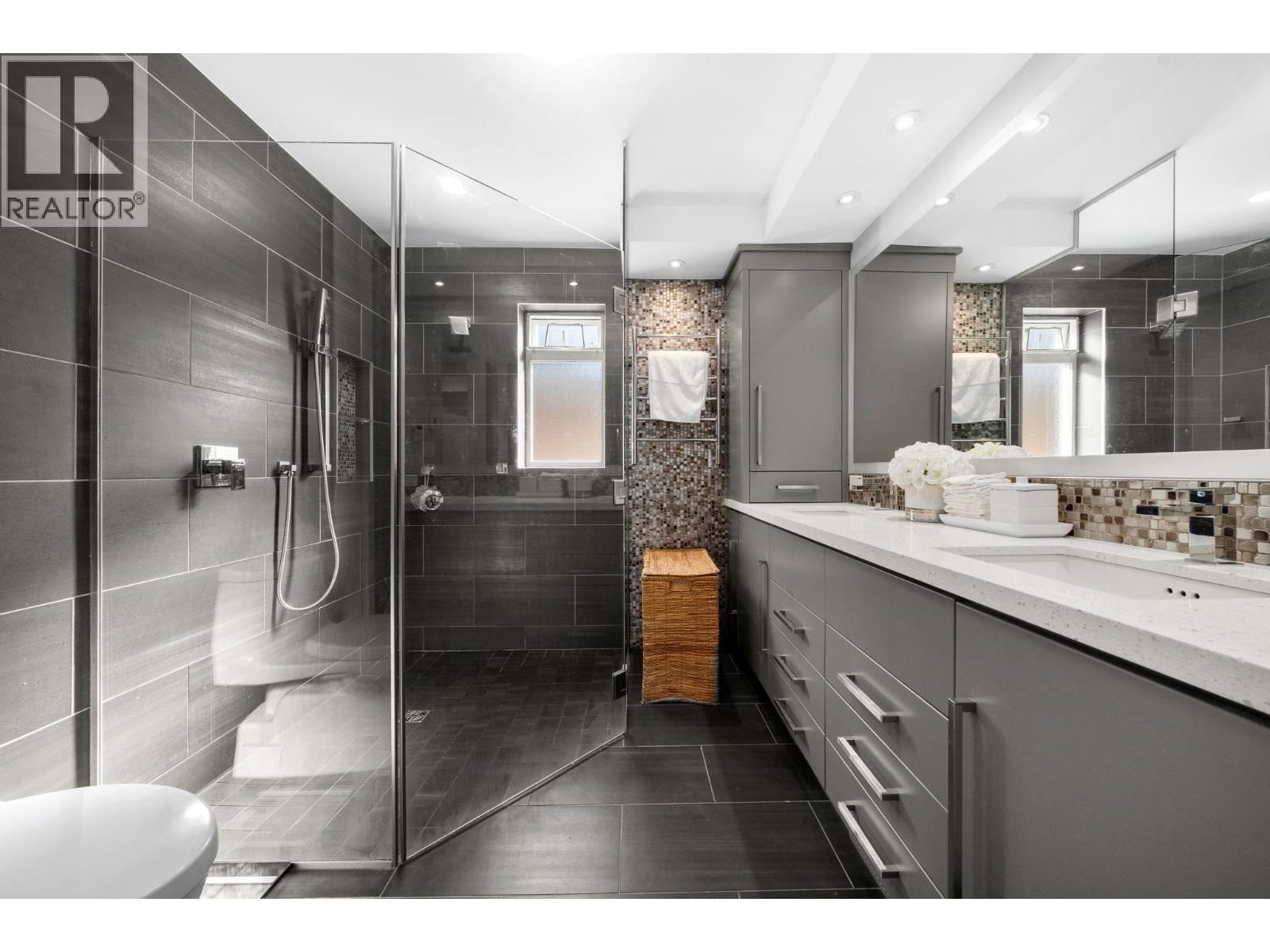 1615 MCBRIDE STREET Image 24