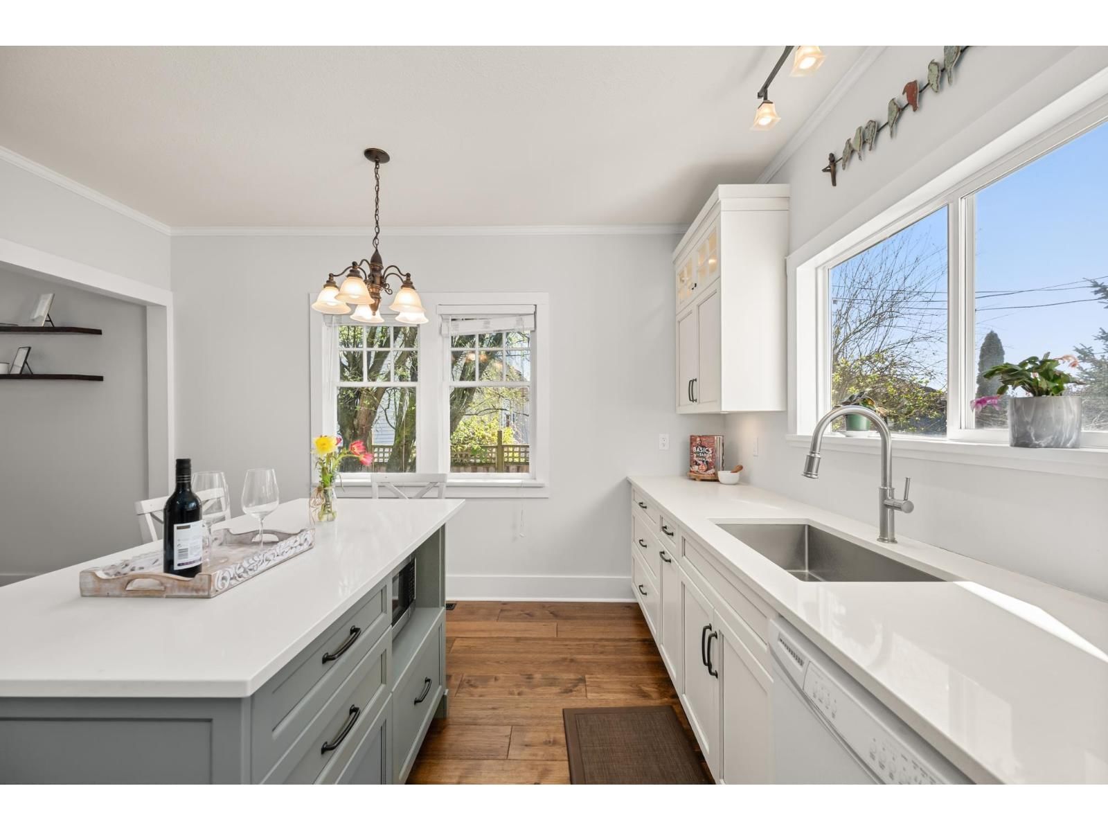 5695 RIVERSIDE STREET Image 13