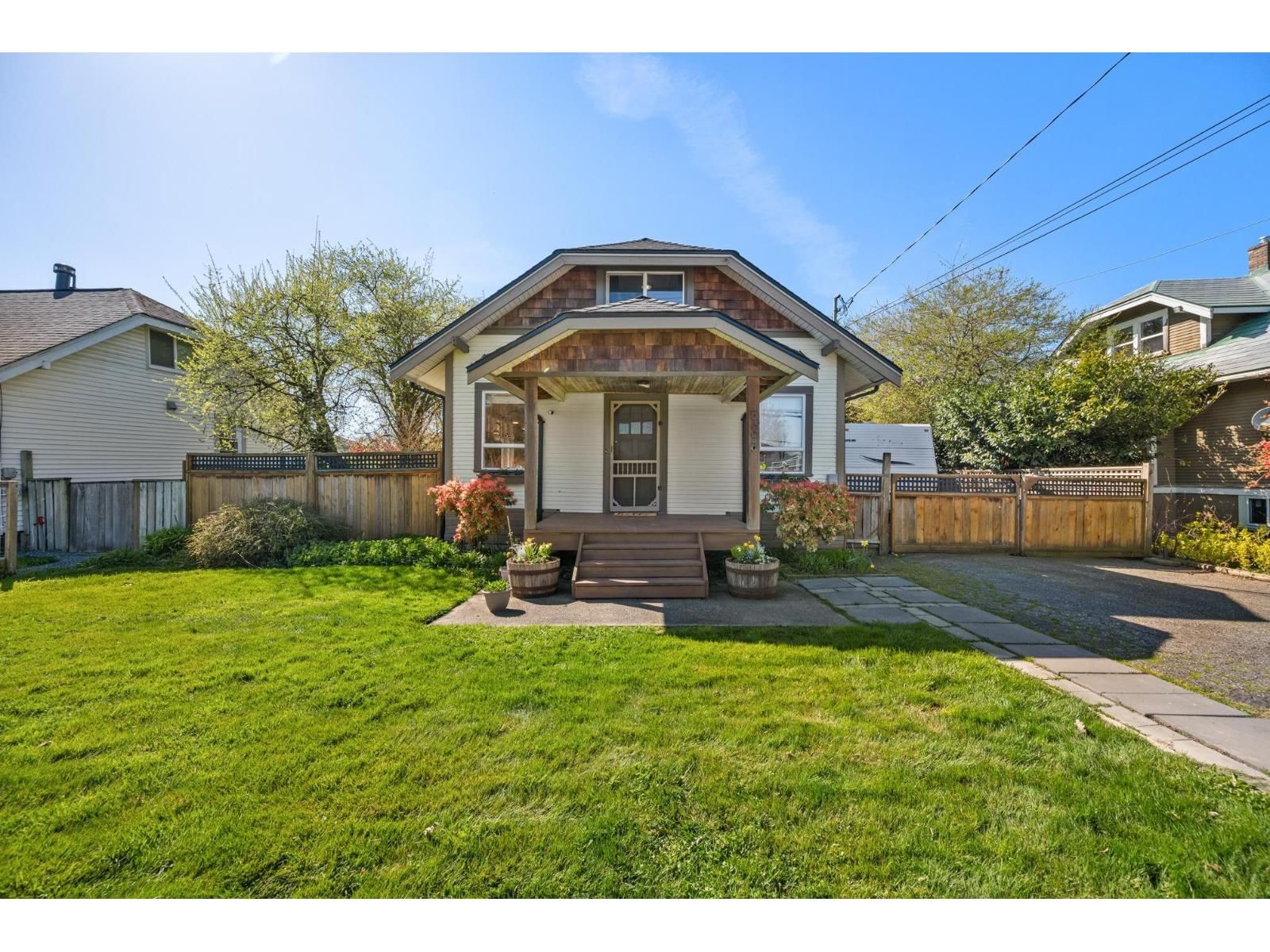 5695 RIVERSIDE STREET Image 2