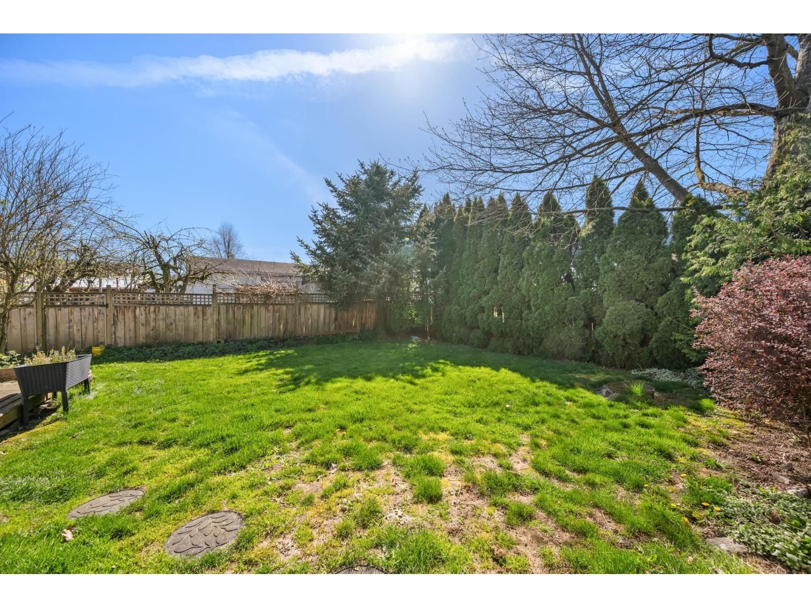 5695 RIVERSIDE STREET Image 31