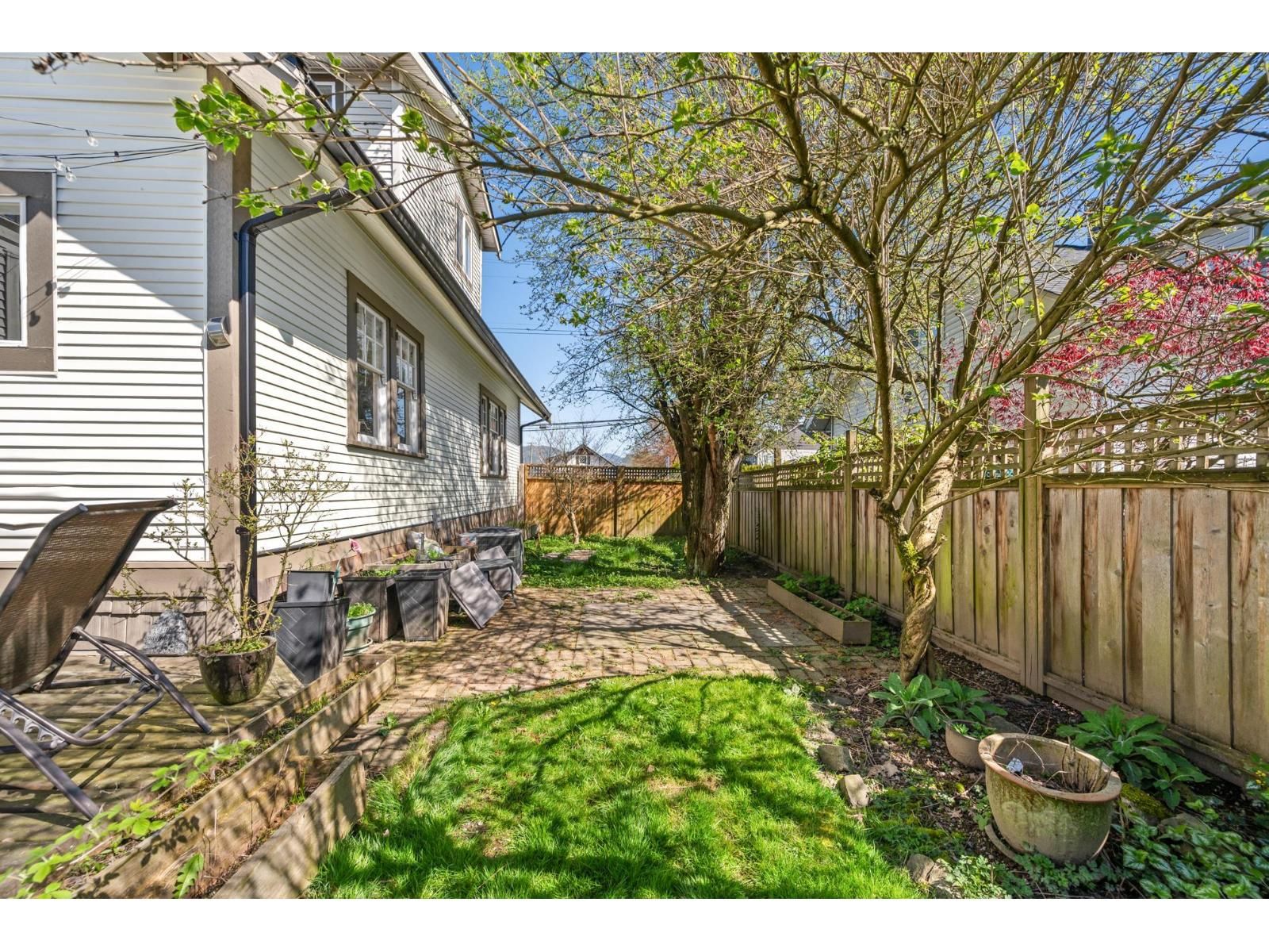 5695 RIVERSIDE STREET Image 32