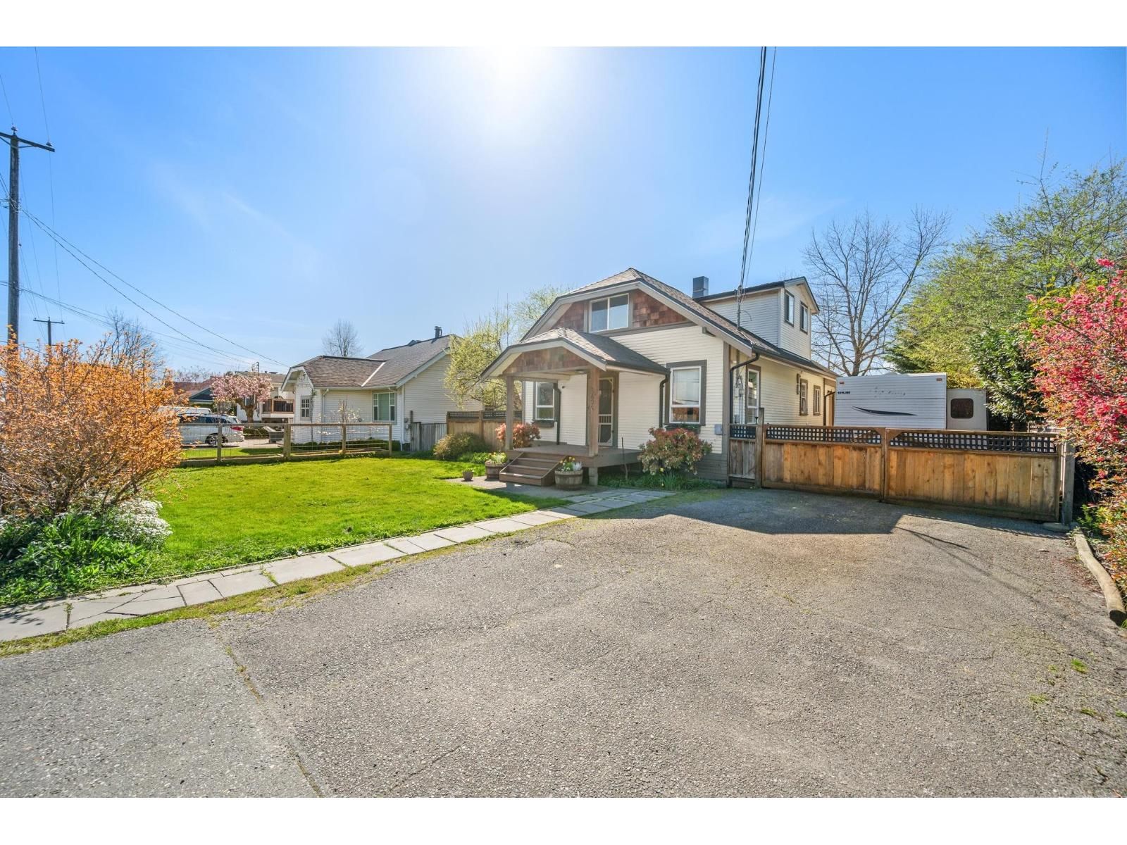 5695 RIVERSIDE STREET Image 33