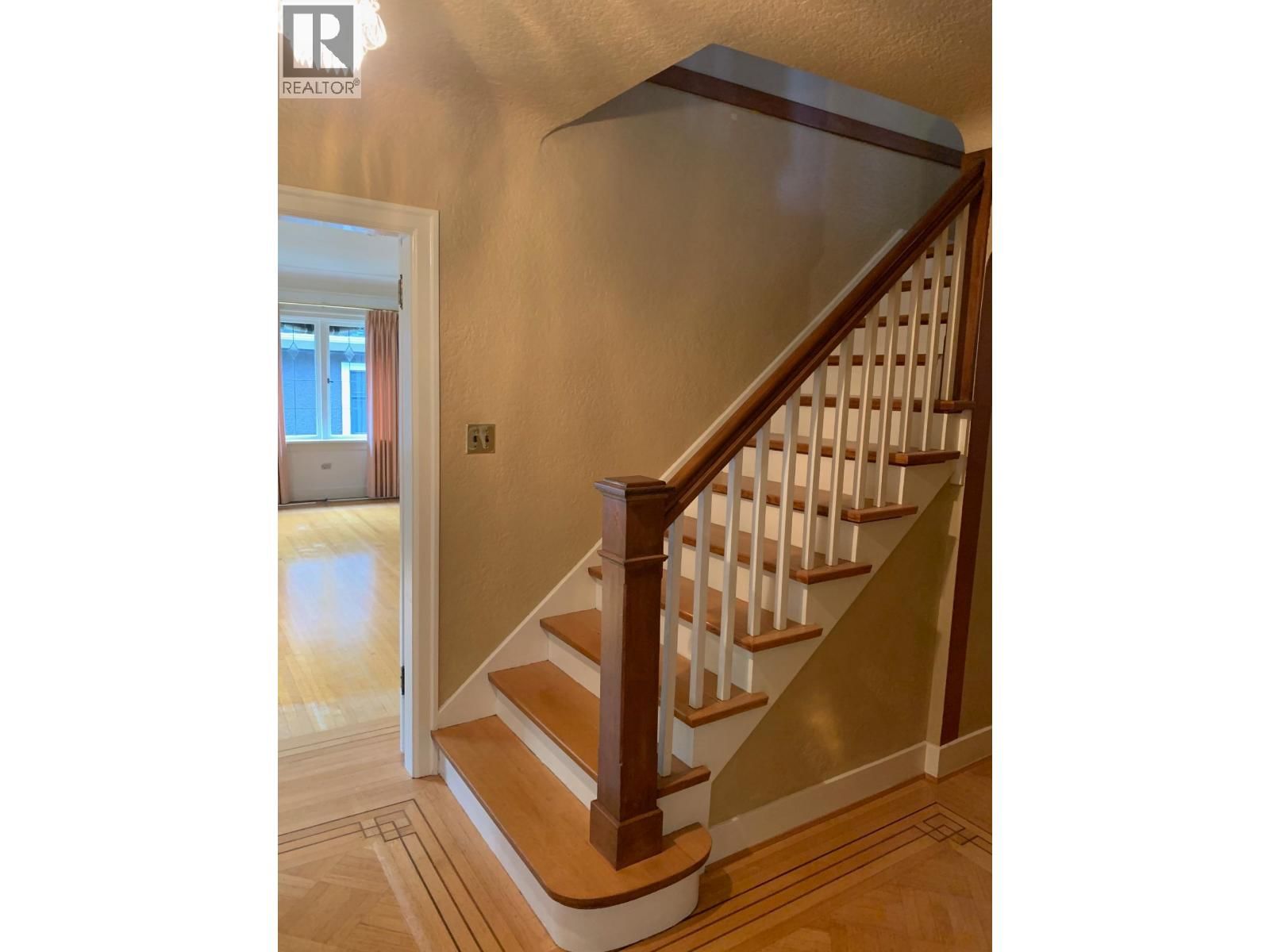 3425 33RD AVENUE Image 21