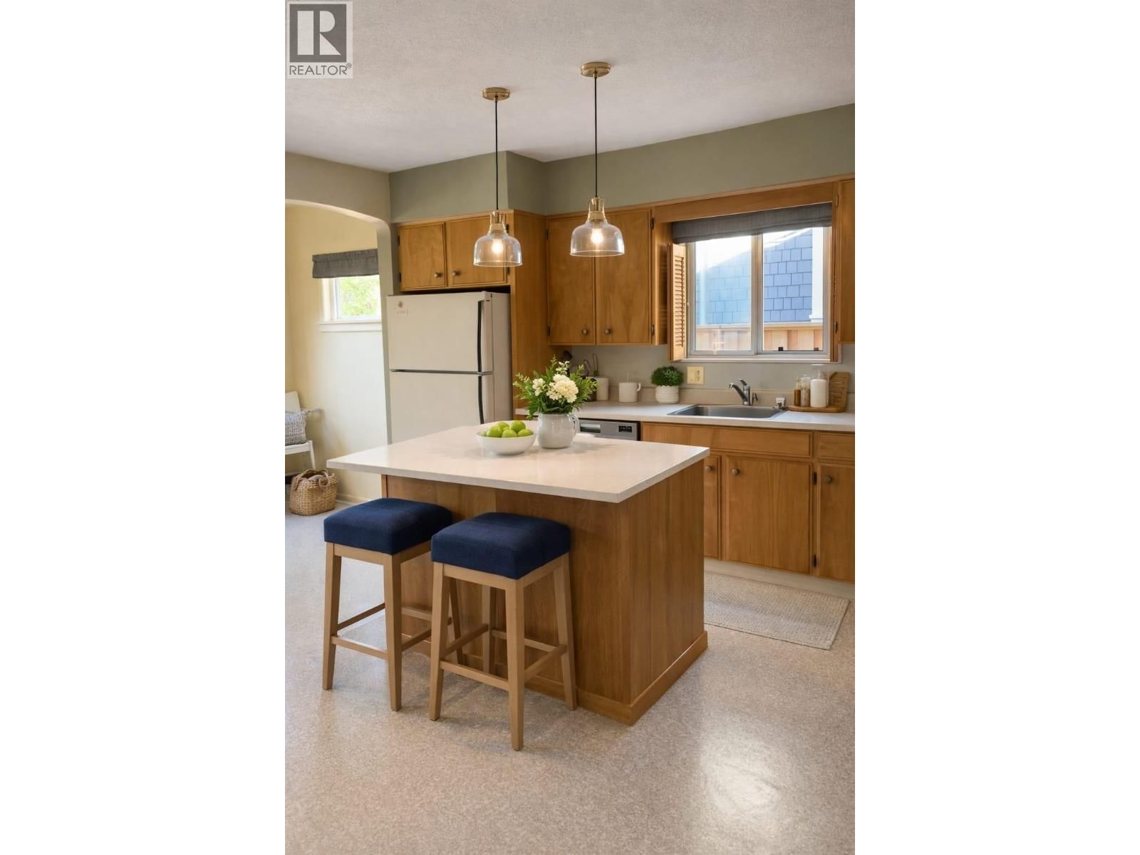 3425 33RD AVENUE Image 22