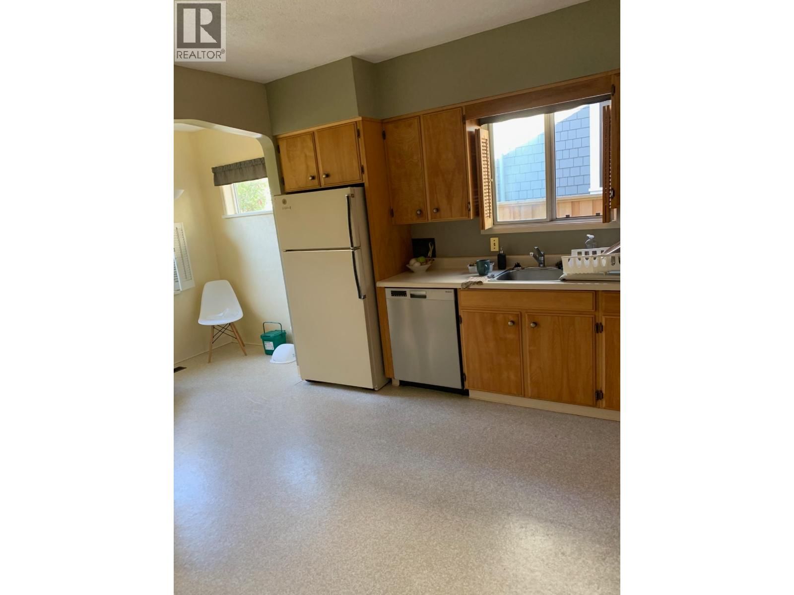 3425 33RD AVENUE Image 23