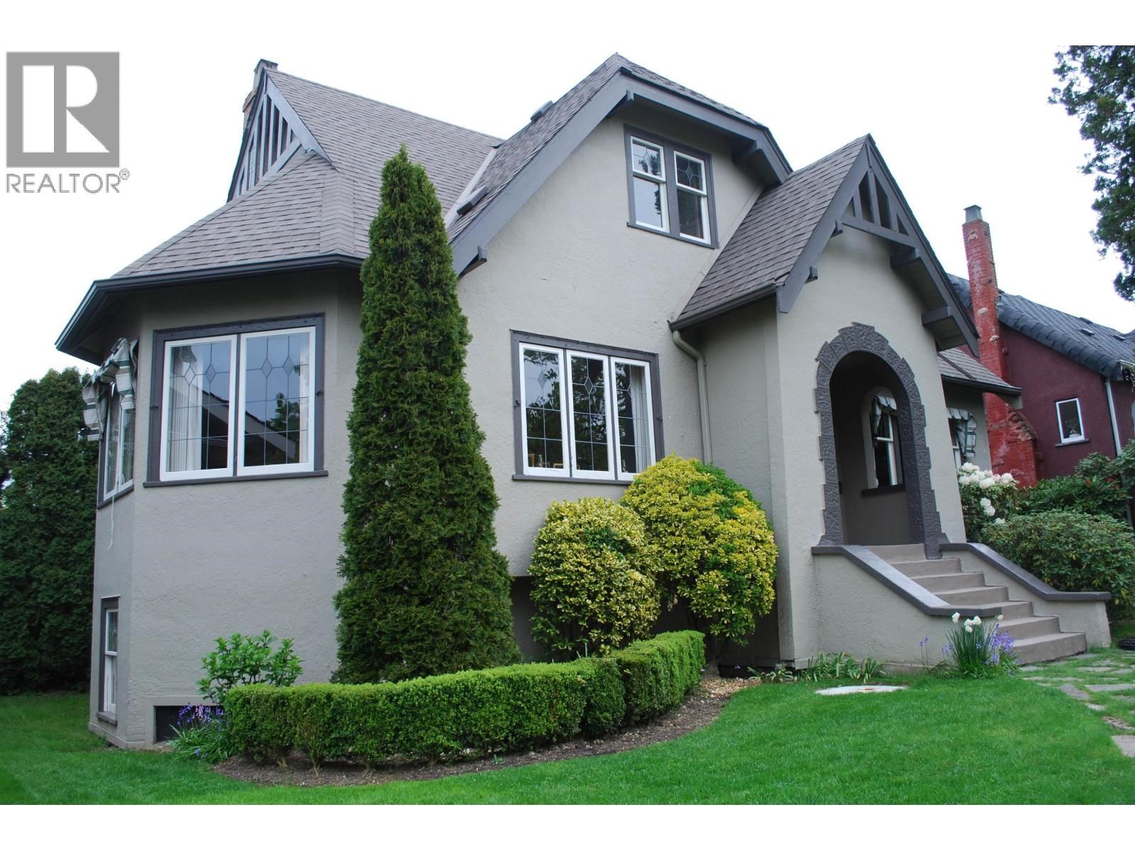 3425 33RD AVENUE Image 3