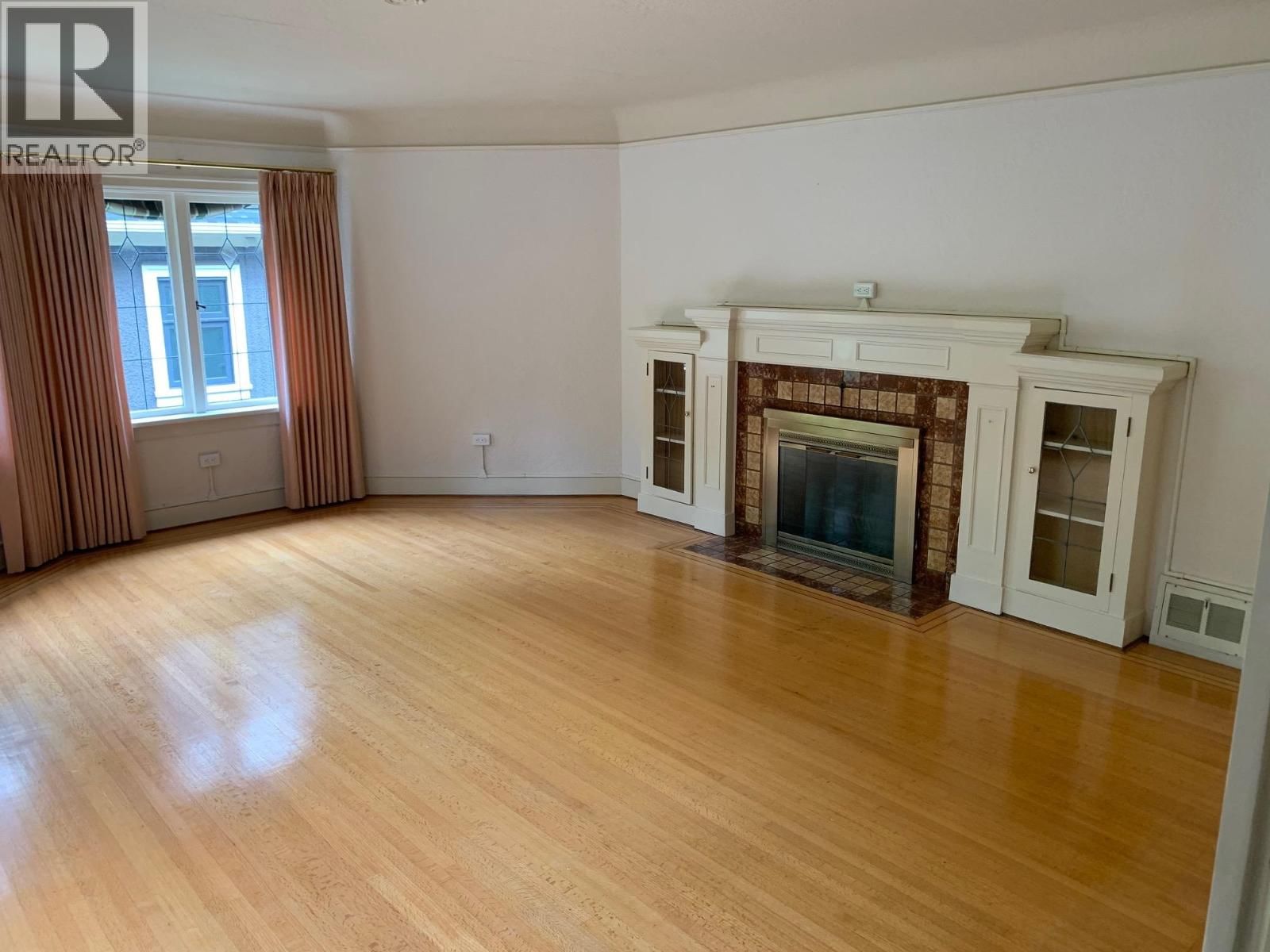 3425 33RD AVENUE Image 5