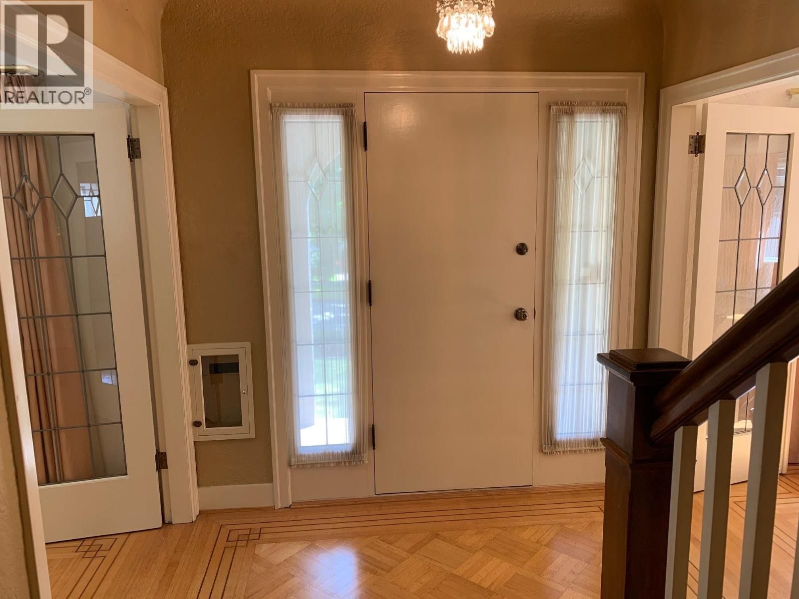 3425 33RD AVENUE Image 9