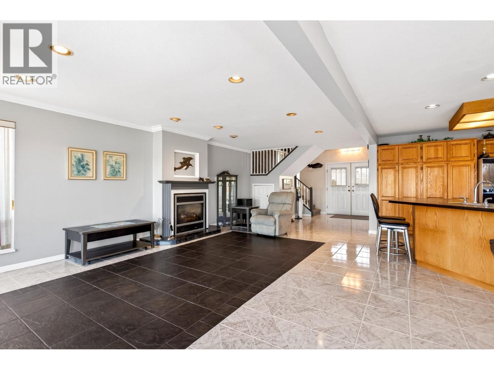 20346 WHARF STREET Image 12