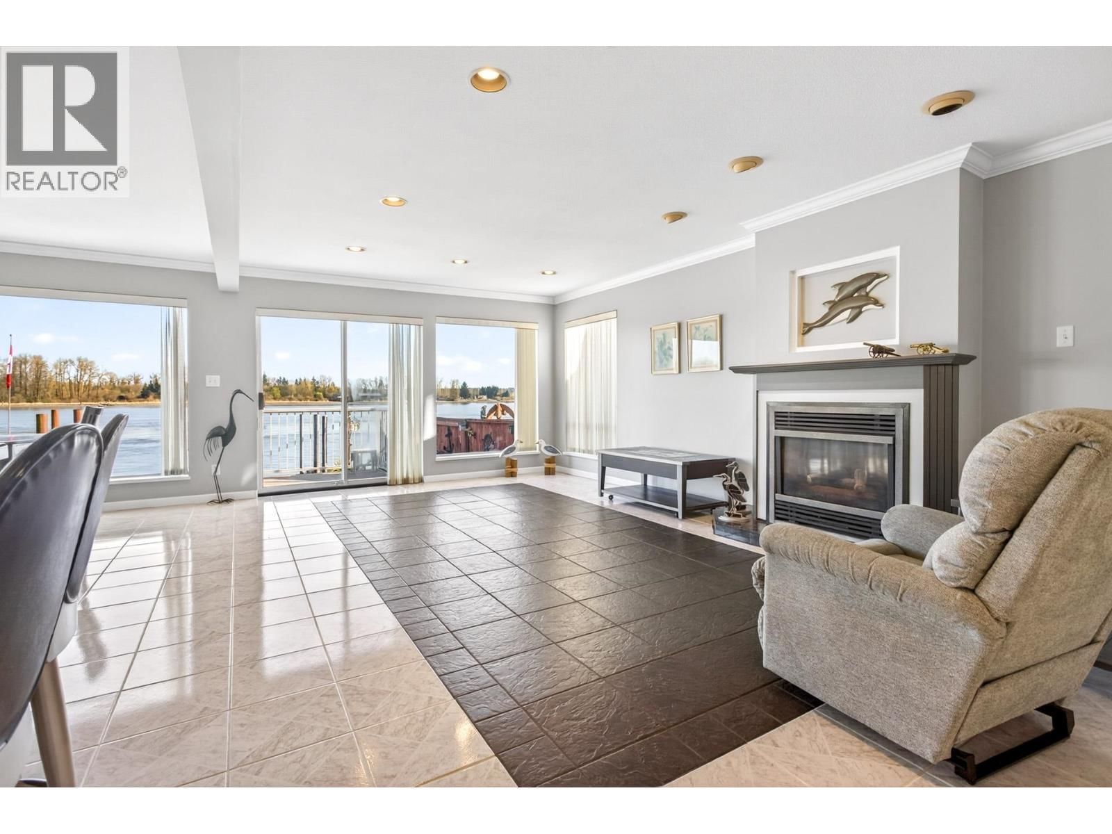 20346 WHARF STREET Image 9