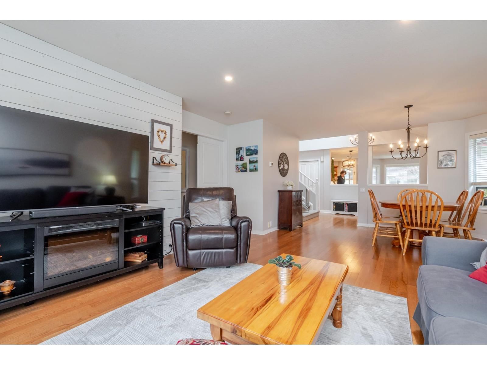 3 - 31406 UPPER MACLURE ROAD Image 4