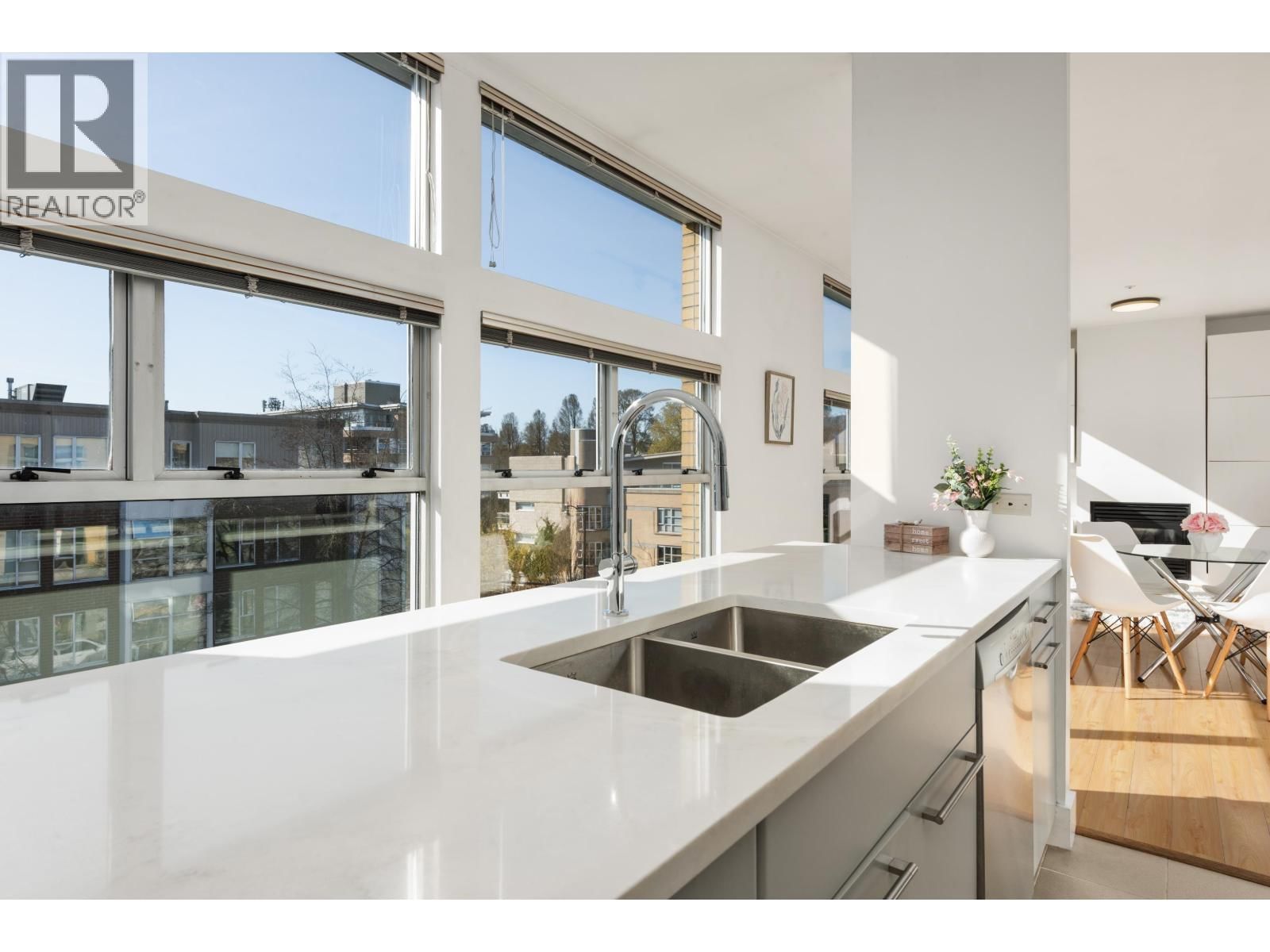 PH2 - 2088 11TH AVENUE Image 14