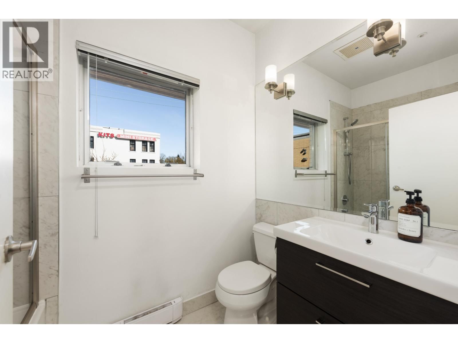 PH2 - 2088 11TH AVENUE Image 15