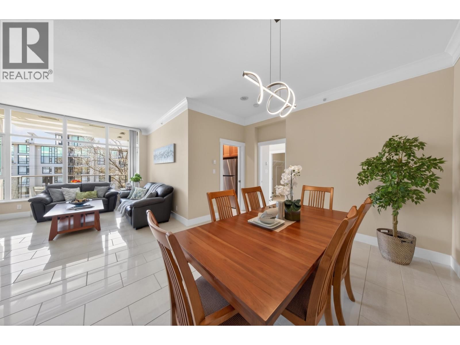 613 - 4685 VALLEY DRIVE Image 5