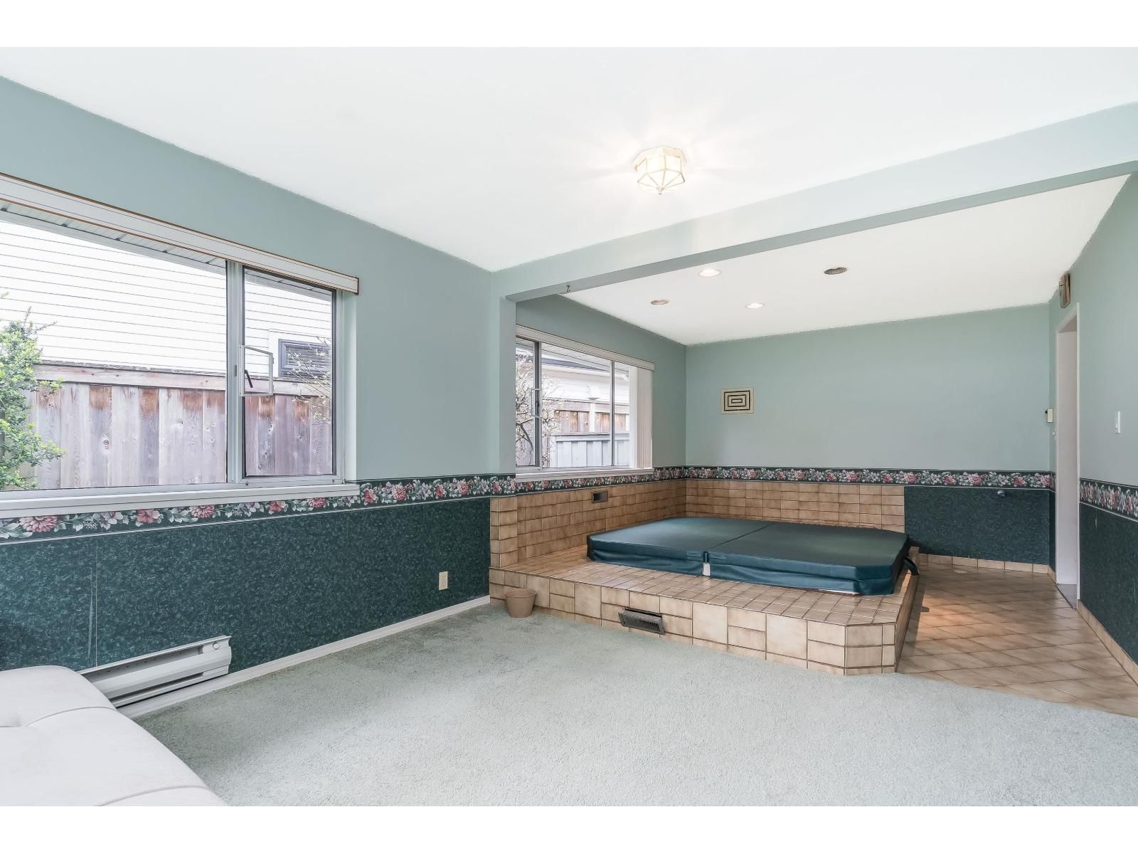 2426 125A STREET Image 26