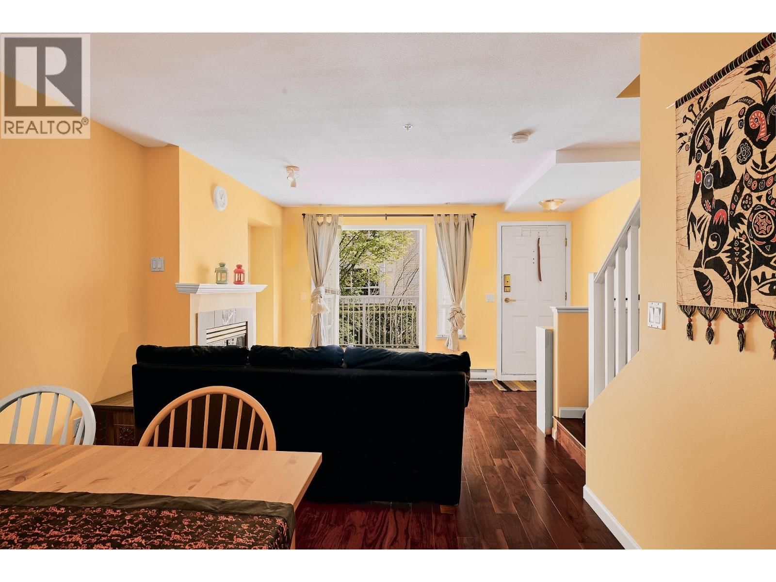 117 - 6588 SOUTHOAKS CRESCENT Image 5