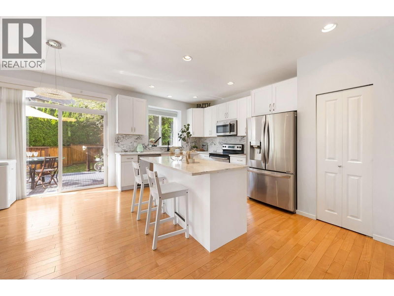 513 FOREST Parkway, Port Moody, V3H5M5 | Image 2