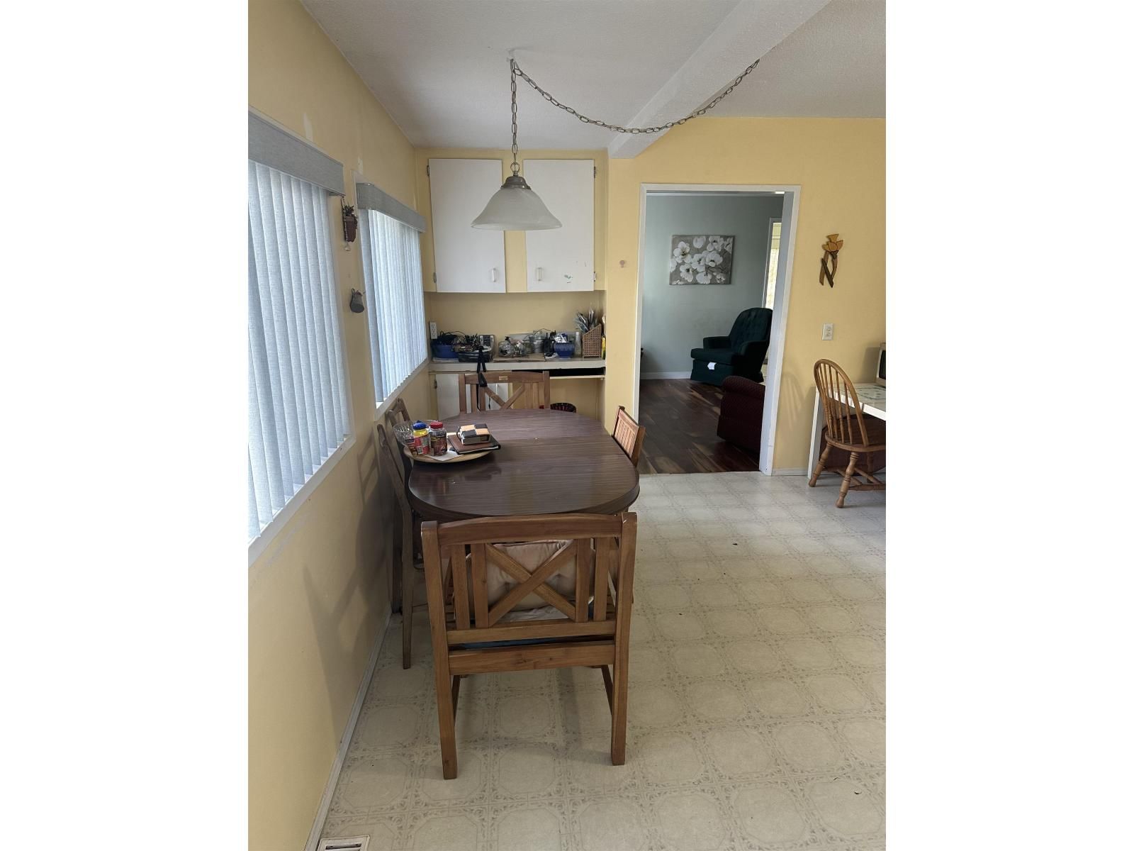 2872 MCKENZIE AVENUE Image 12